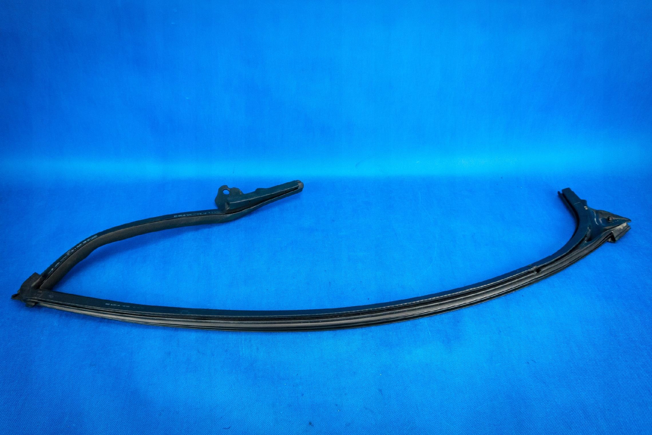 Joint porte avant Audi A7 S7 4G8845354F image 4