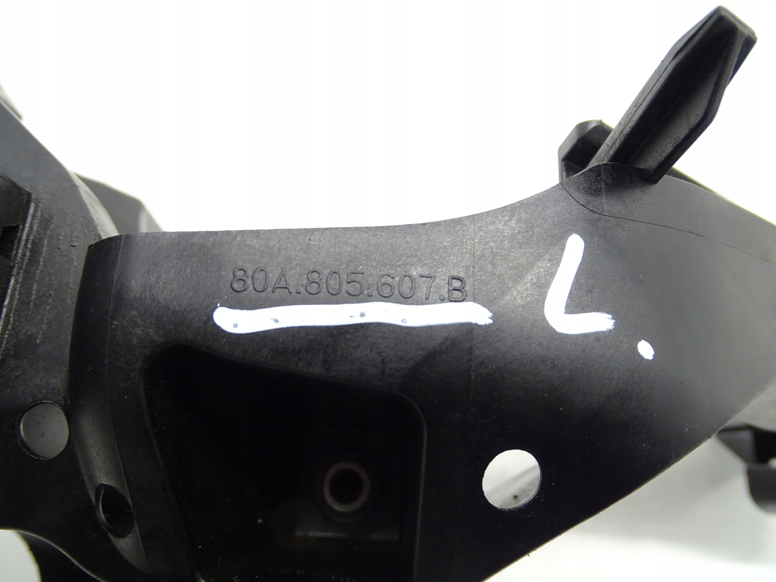 Audi Q5 80A Headlight Mounting Bracket Left Front Used image 7
