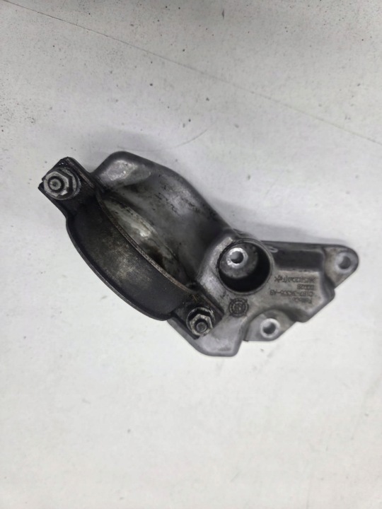 FORD B-MAX 14r 1.0 ECO AXLE SUPPORT C1B7-3K305-AB