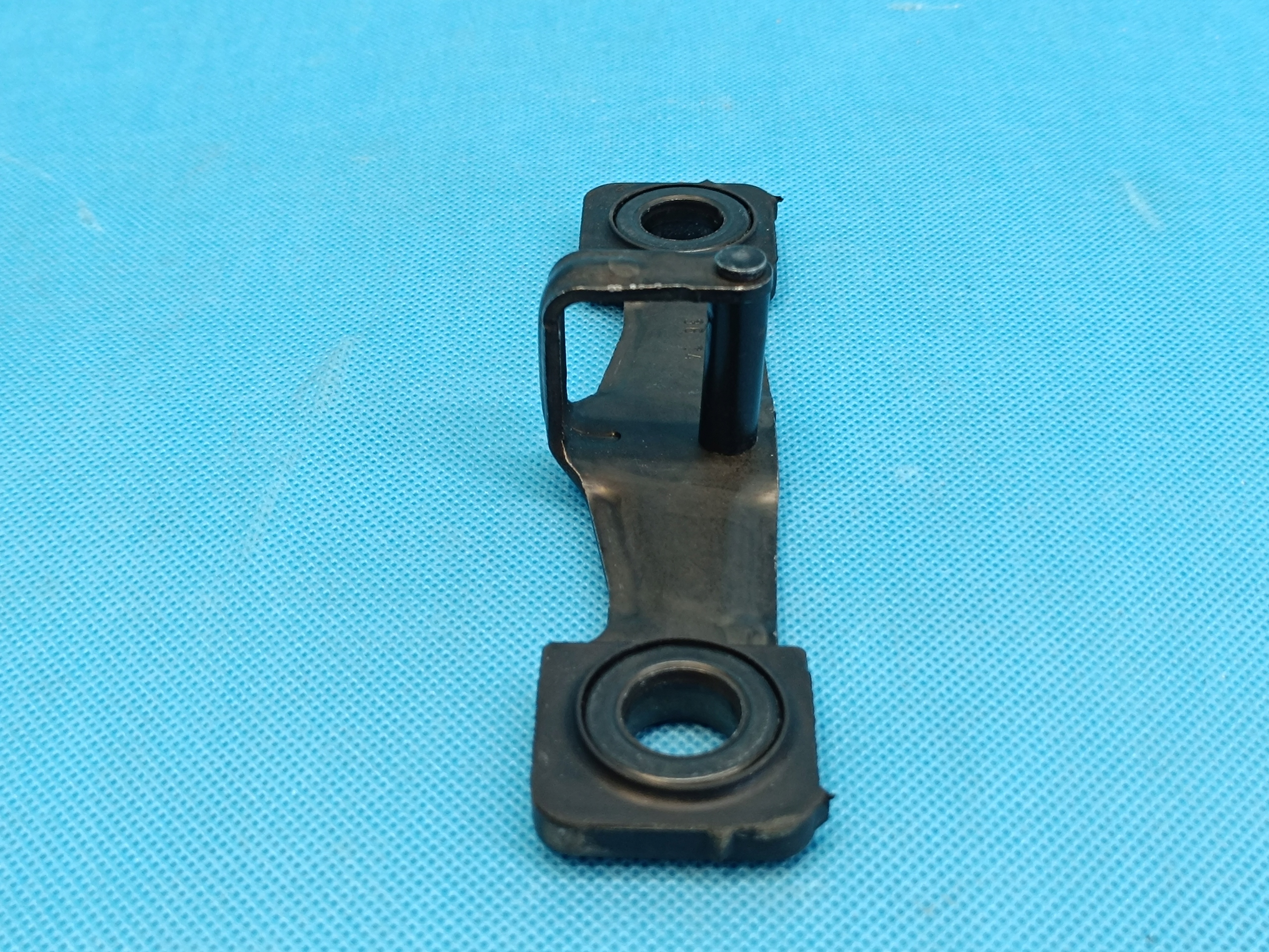 Audi A6 C8 Avant Trunk Latch 8V0827507K image 5