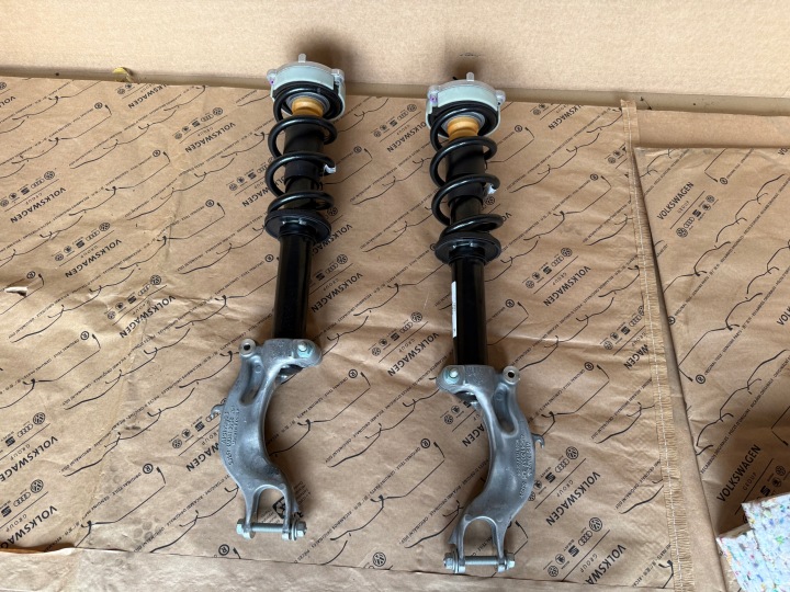 AUDI A5 B10 2.0 TFSI Active Strut MacPherson Front L/R 8B3413029E 25R