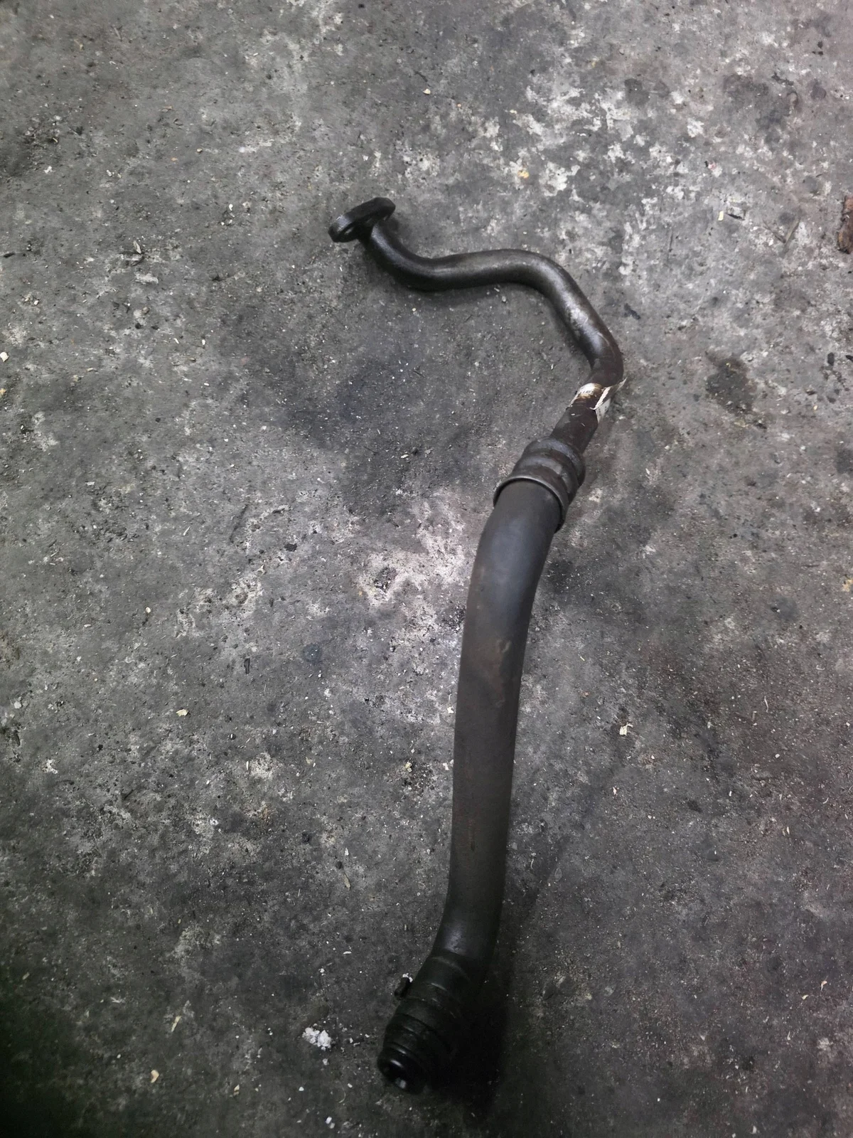 BMW X1 F48 F49 Öl-Leitung Turbo 85136150