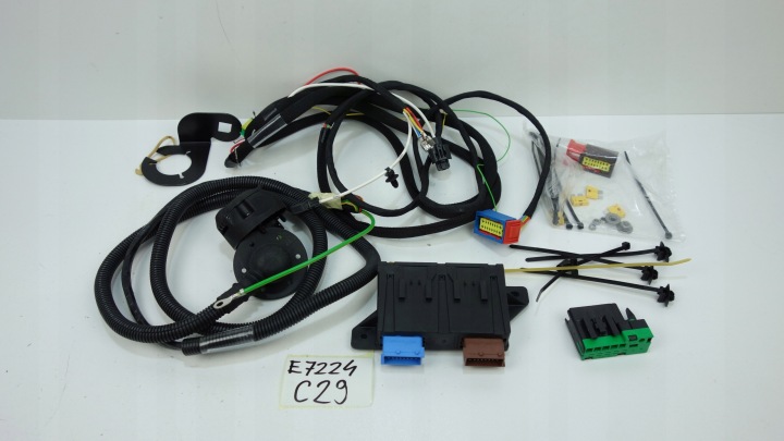 CITROEN BERLINGO 2008- Vetokoukun johtosarja 1635672880