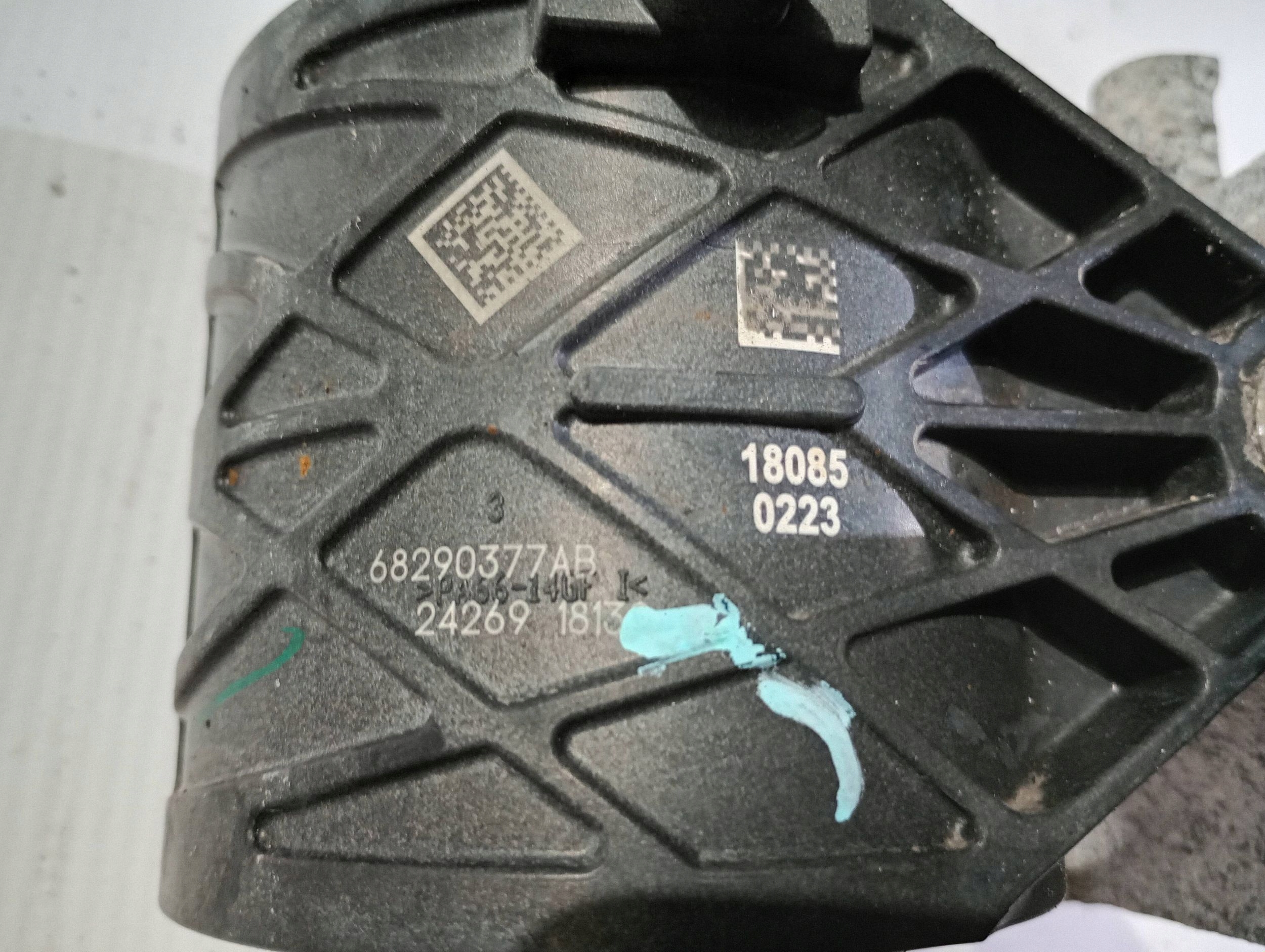 Demper cabine Dodge Ram 1500 5.7 2019- OEM 68290377AB image 8