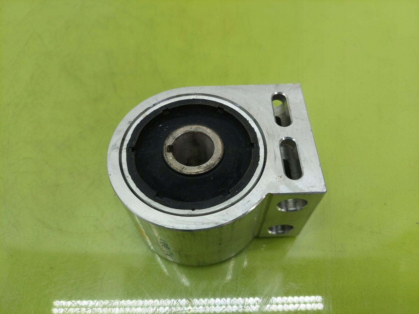 Bague de suspension Chevrolet Captiva 2006-2010 image 2