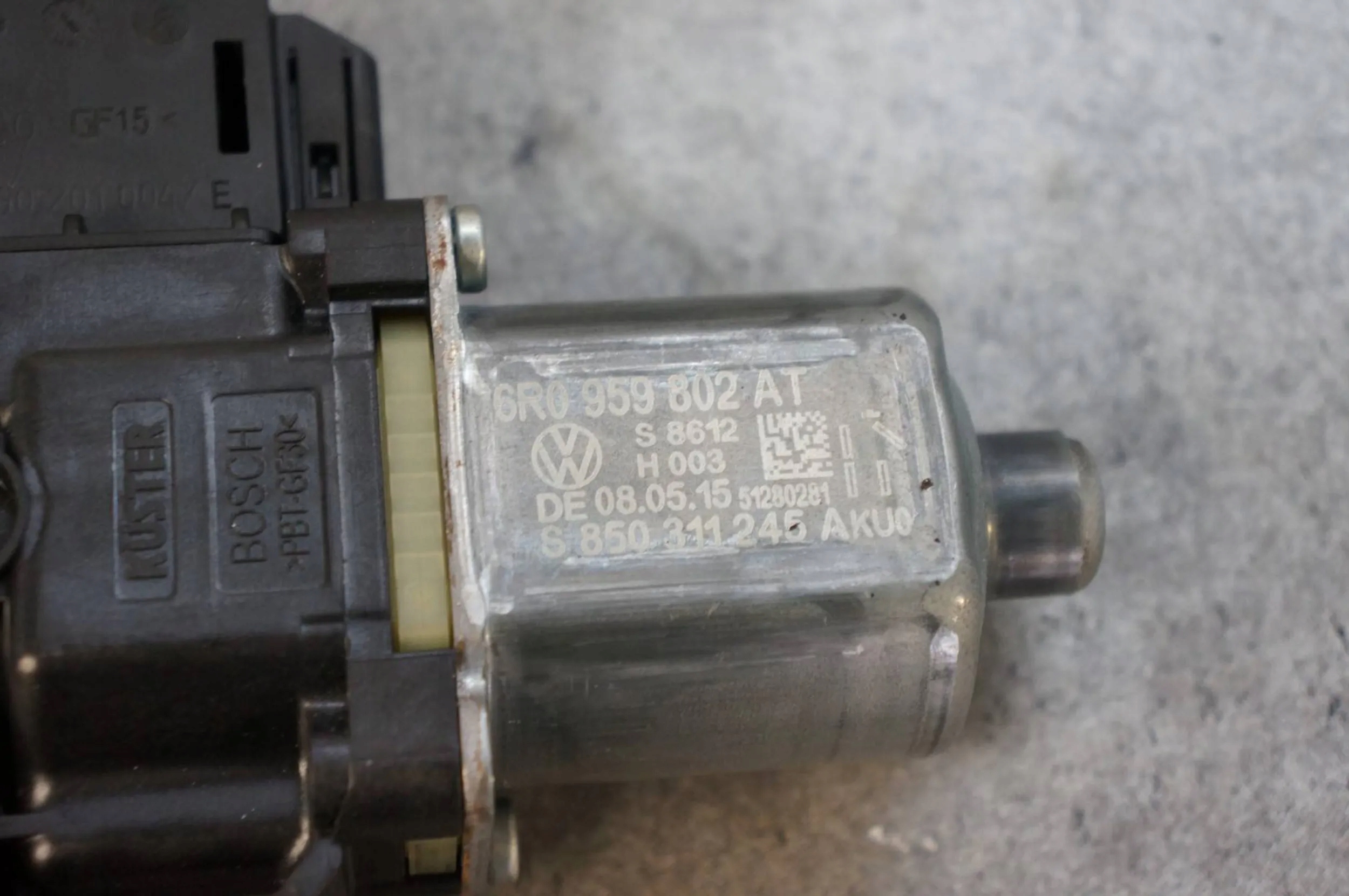 Fensterheber-Motor rechts vorne VW Polo V 6R OEM 6R0959802ATAOP20085 image 3