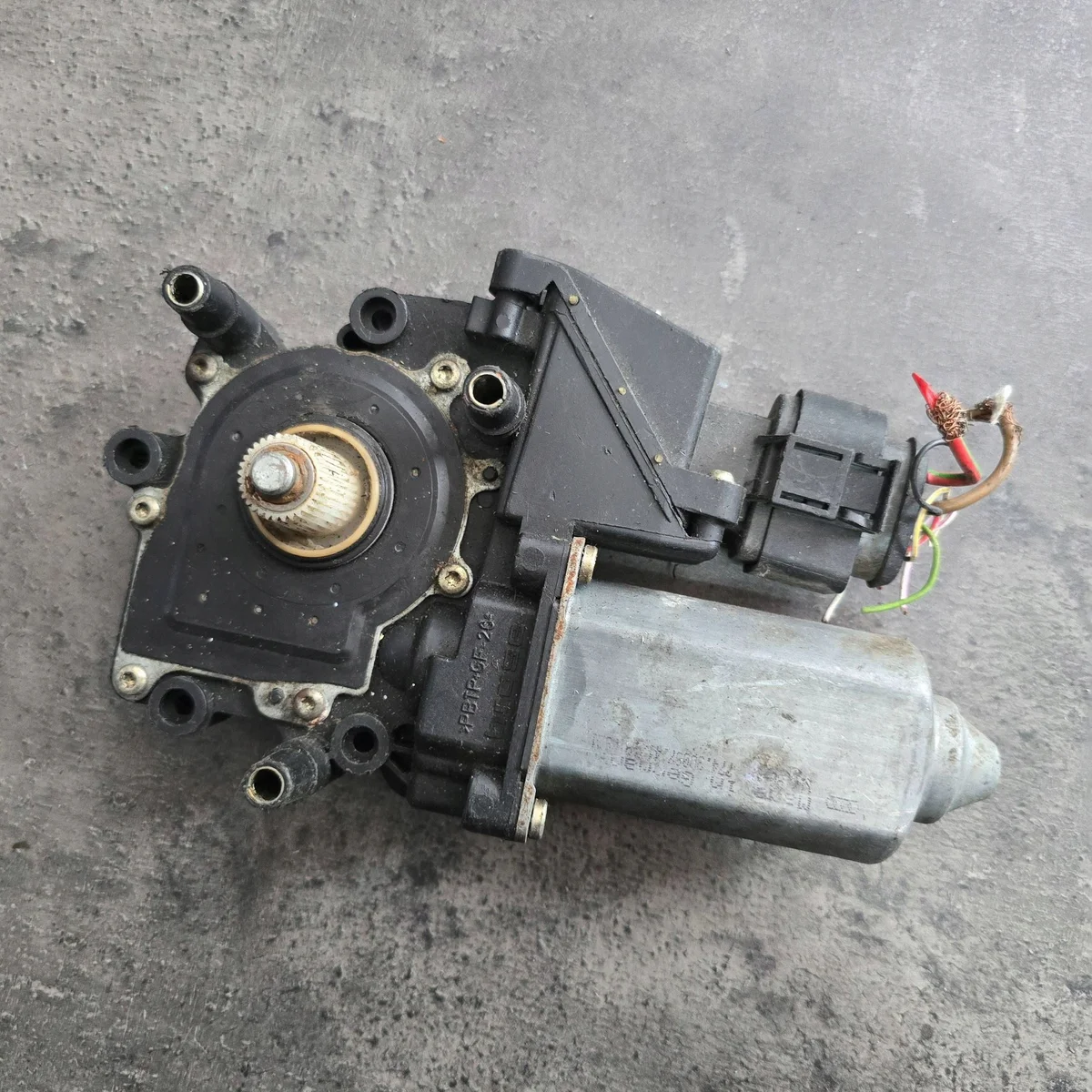 Audi A3 8L Rear Left Window Motor Used