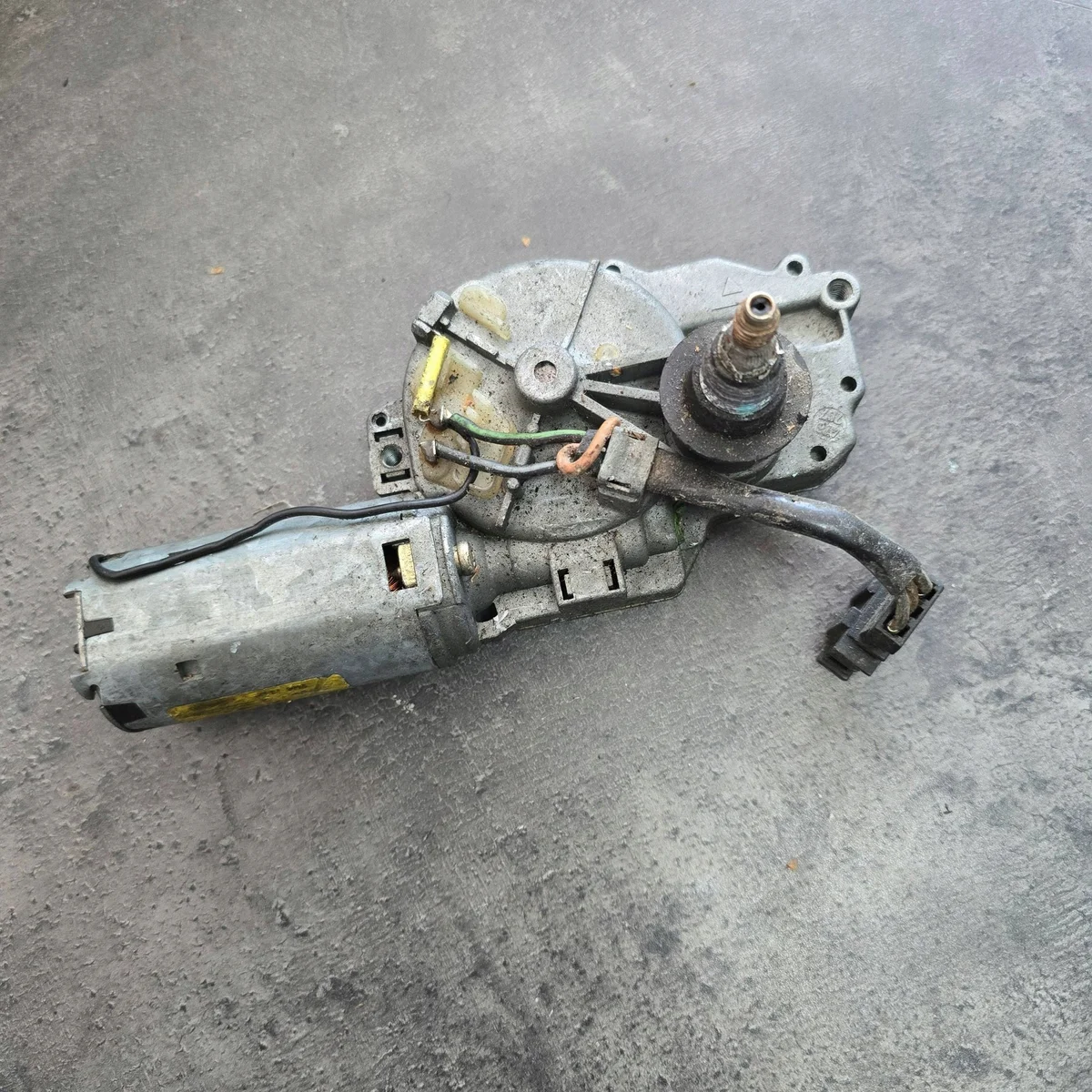 Motor Scheibenwischer hinten VW Golf III FTK9813