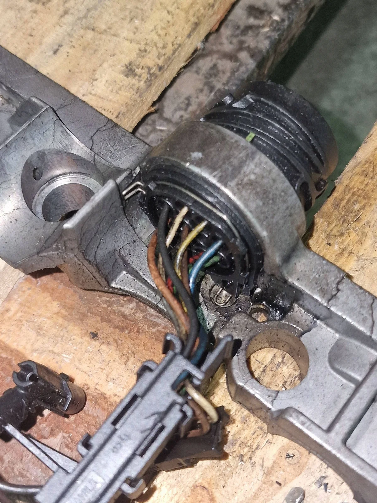 Faisceau injecteurs VW Touran 2004 03G971826A image 3