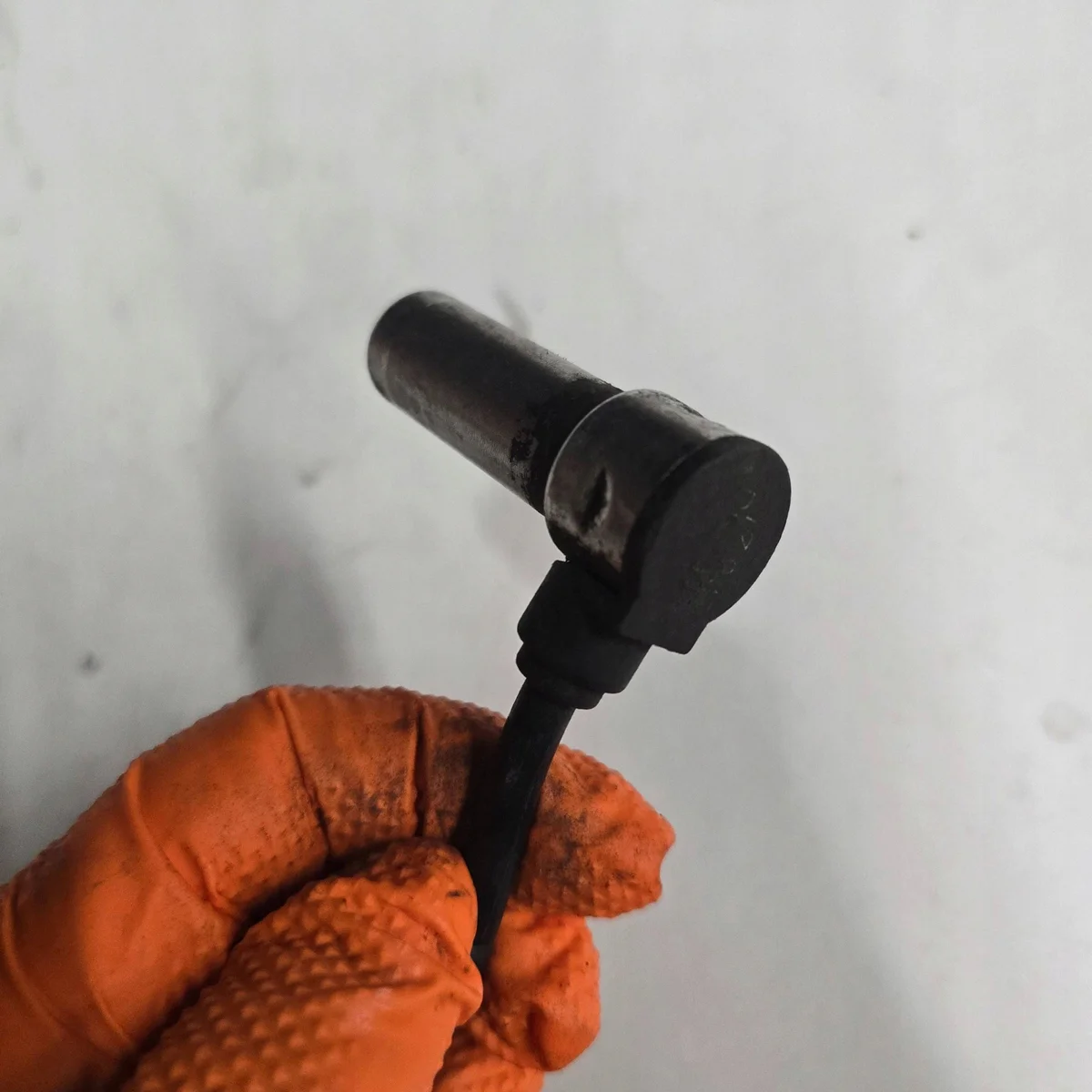 ABS Sensor Rear Left Audi A6 Avant C4 image 3