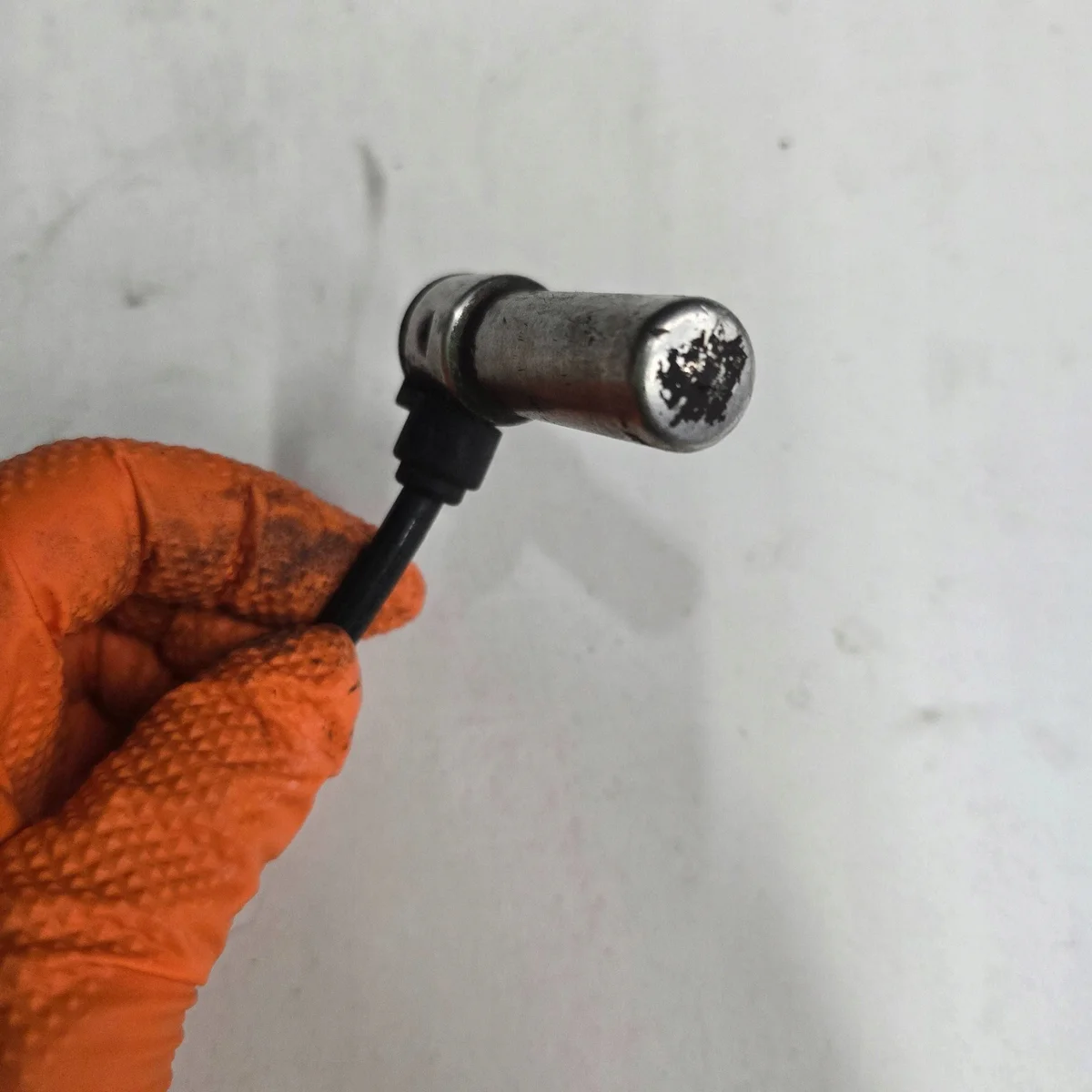 ABS Sensor Rear Left Audi A6 Avant C4 image 4