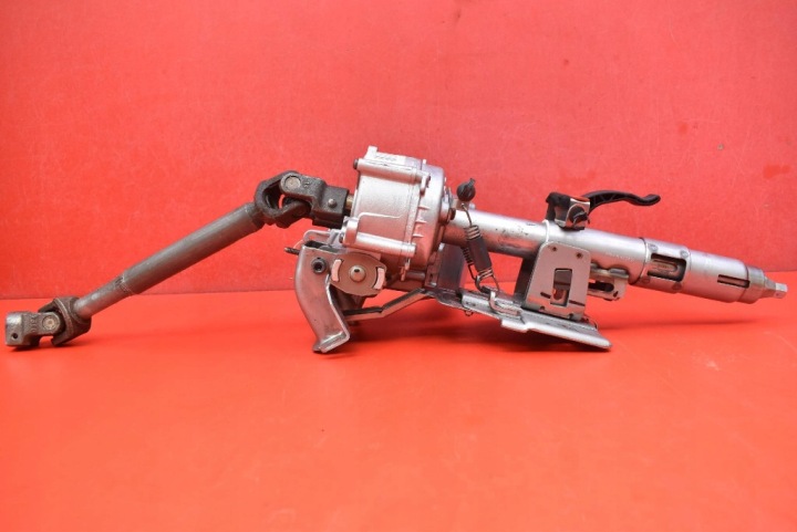 Ohjaustehostimen pumppu AY113C529CS Ford Transit Courier MK1 1.6 TDCI 95 hv 14-23