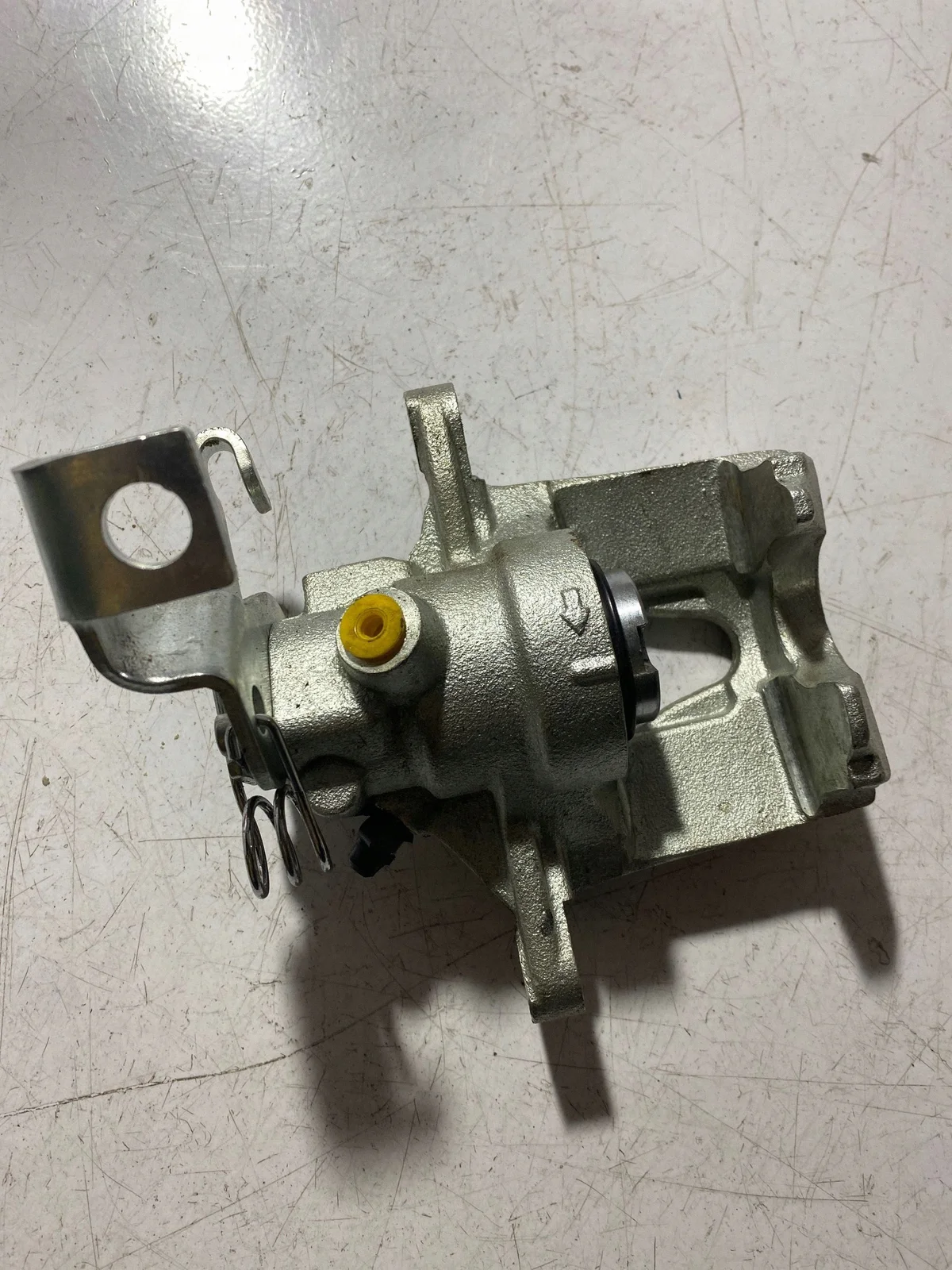 Caliper de Freio Traseiro Opel Movano A CZH1663