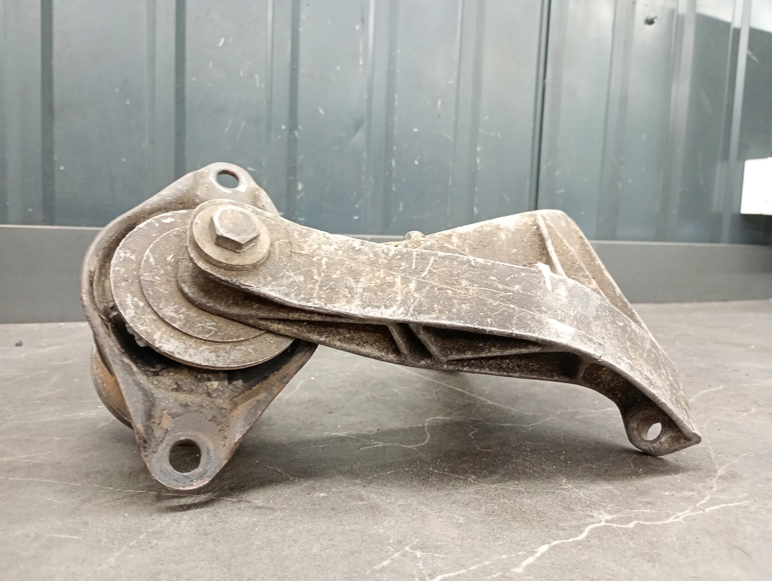 Support moteur VW Passat B5 443199308 image 3