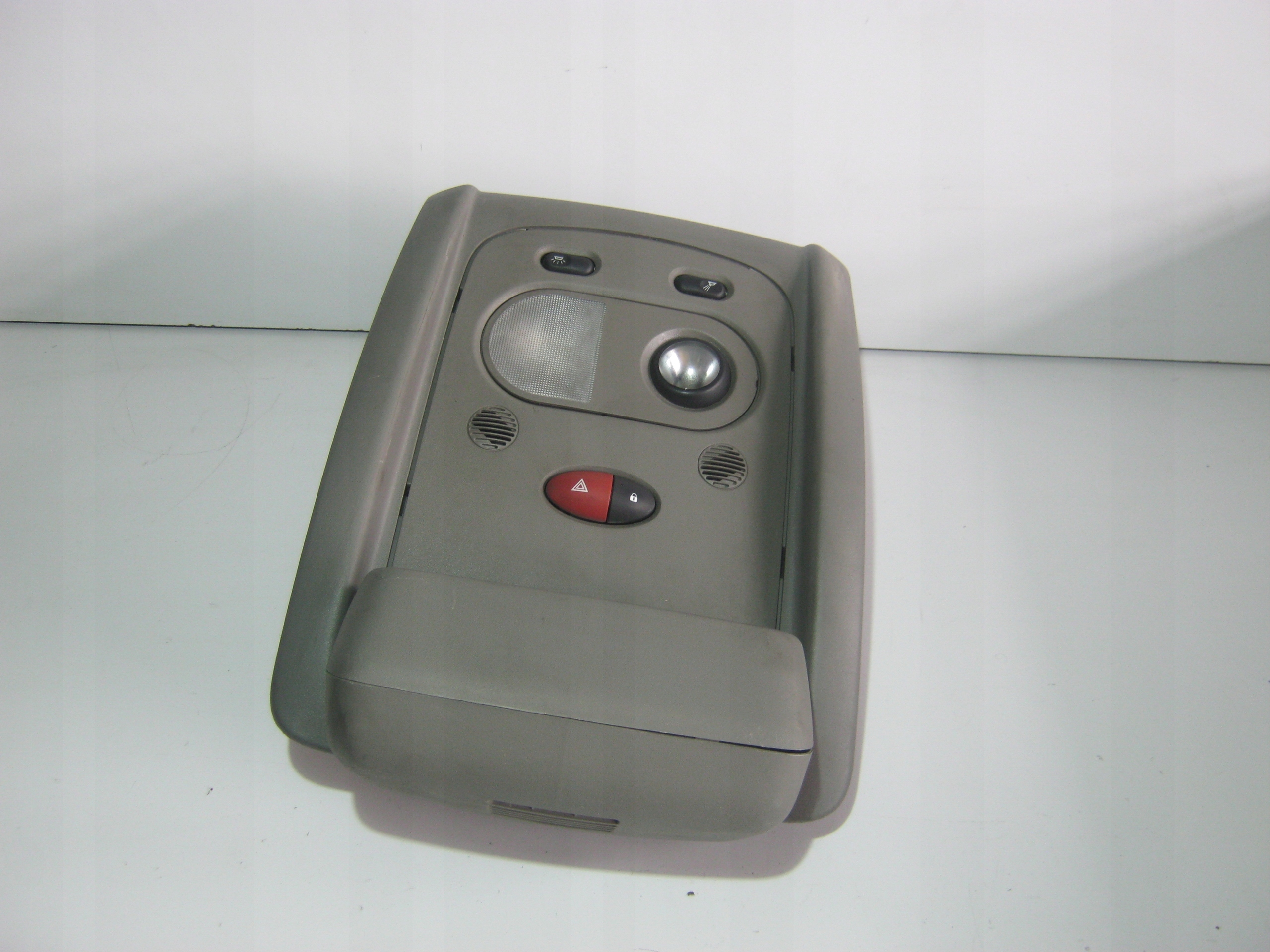 SUBSUFIT LAMPA WITH MOVANO MASTER