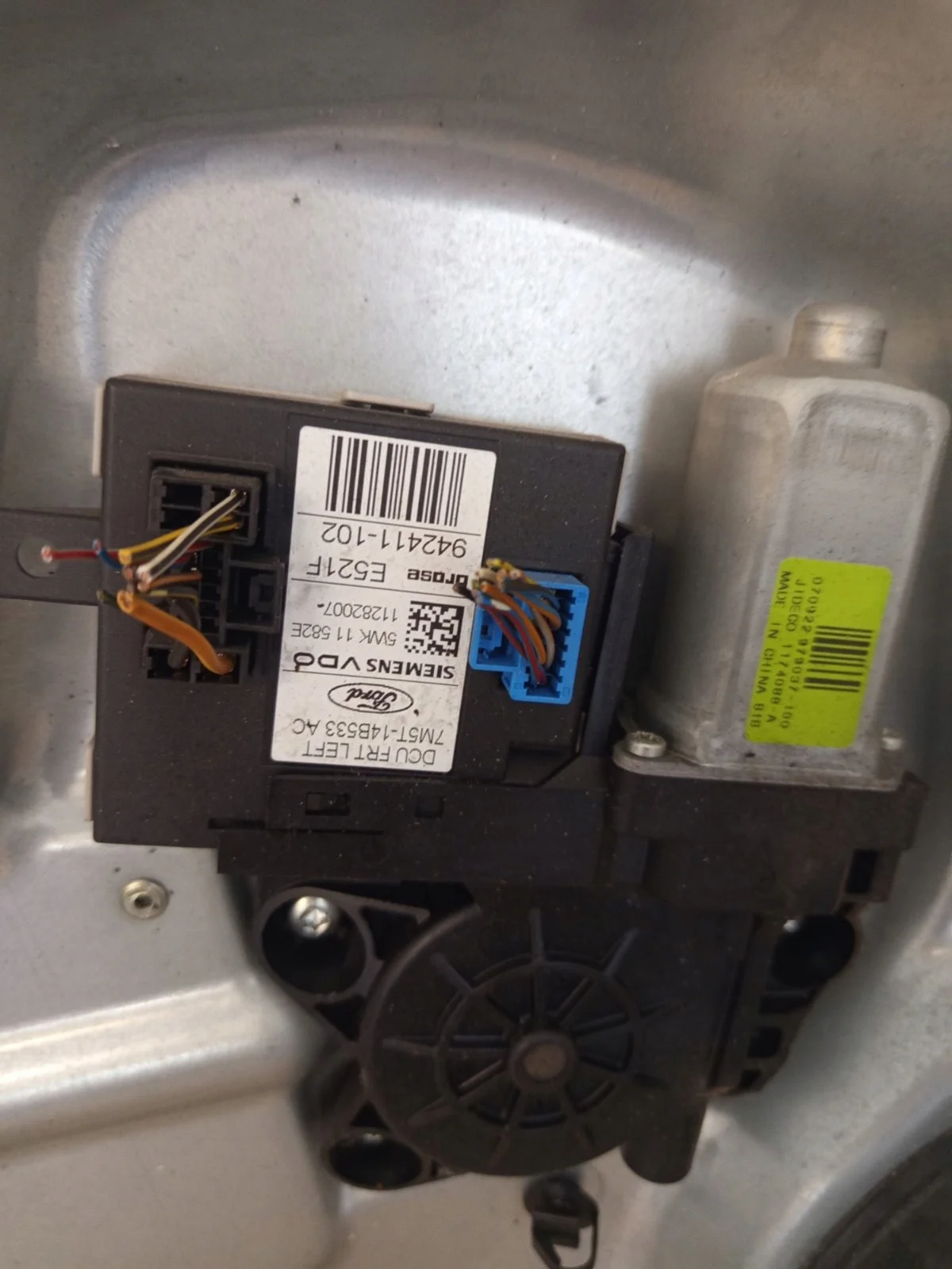 Régulateur de vitre Ford C Max 2004 image 3