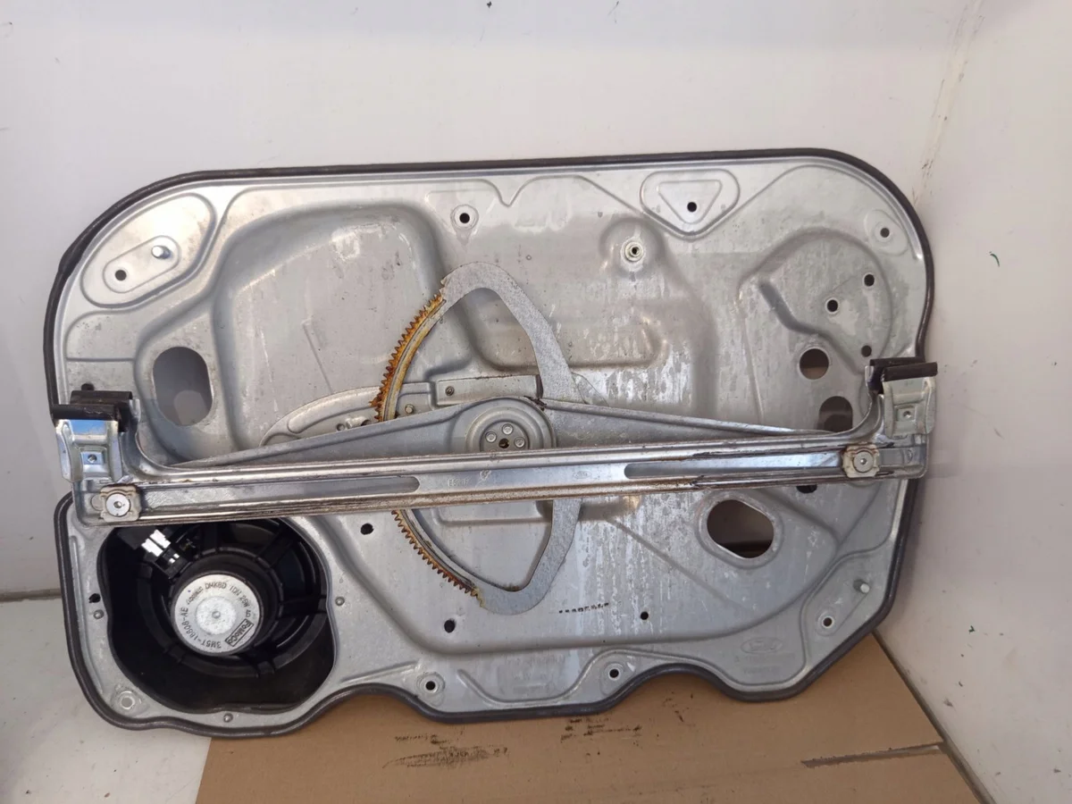 Régulateur de vitre Ford C Max 2004 image 5