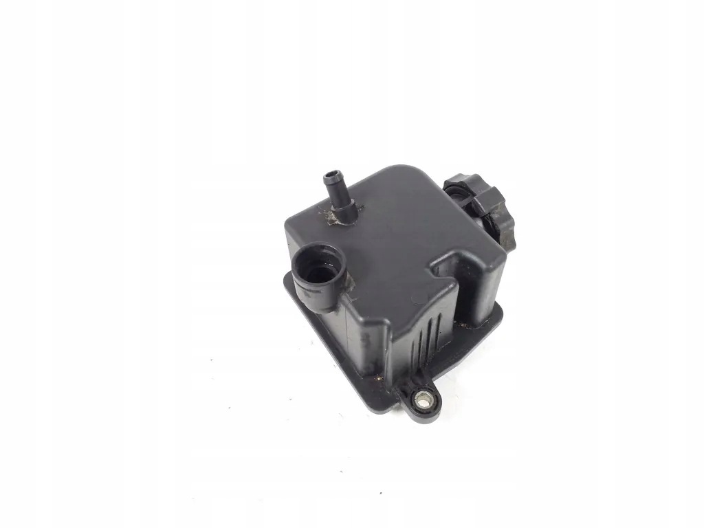 Ohjaustehostimen säiliö Mercedes 2.6 V6 W211 A0004600183