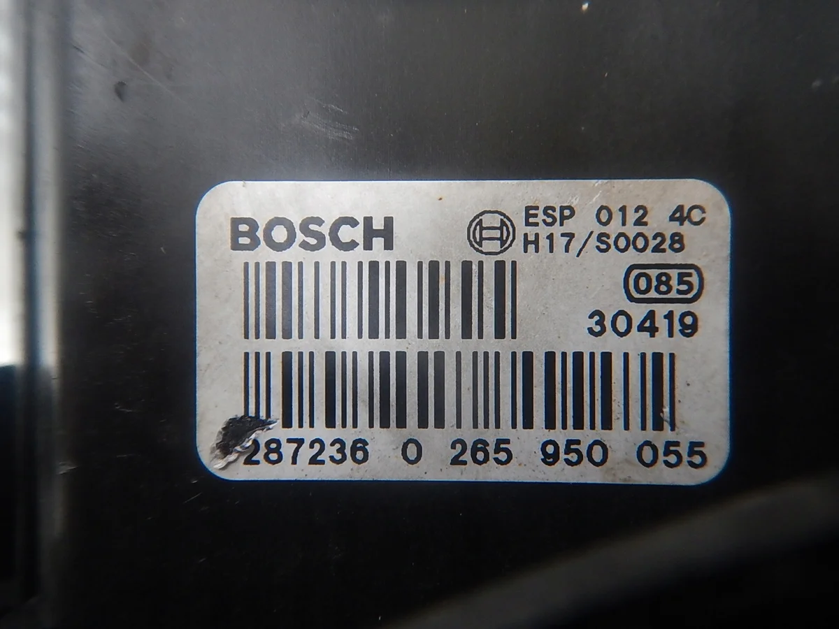 ABS-pumppu VW Passat B5 Audi A6 C5 4B0614517G image 3