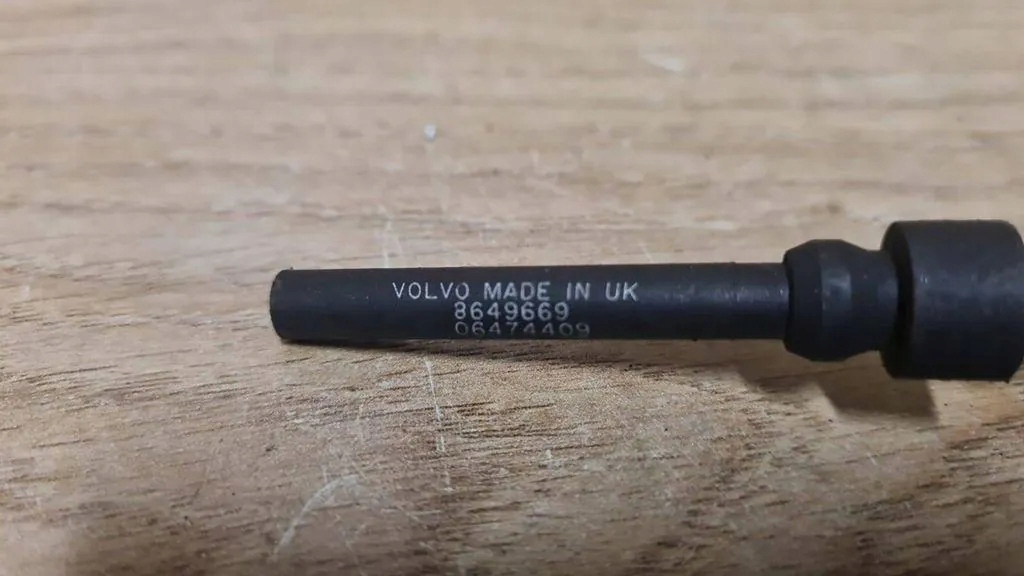 Jäähdytysnesteen tasoanturi Volvo XC90 8649669