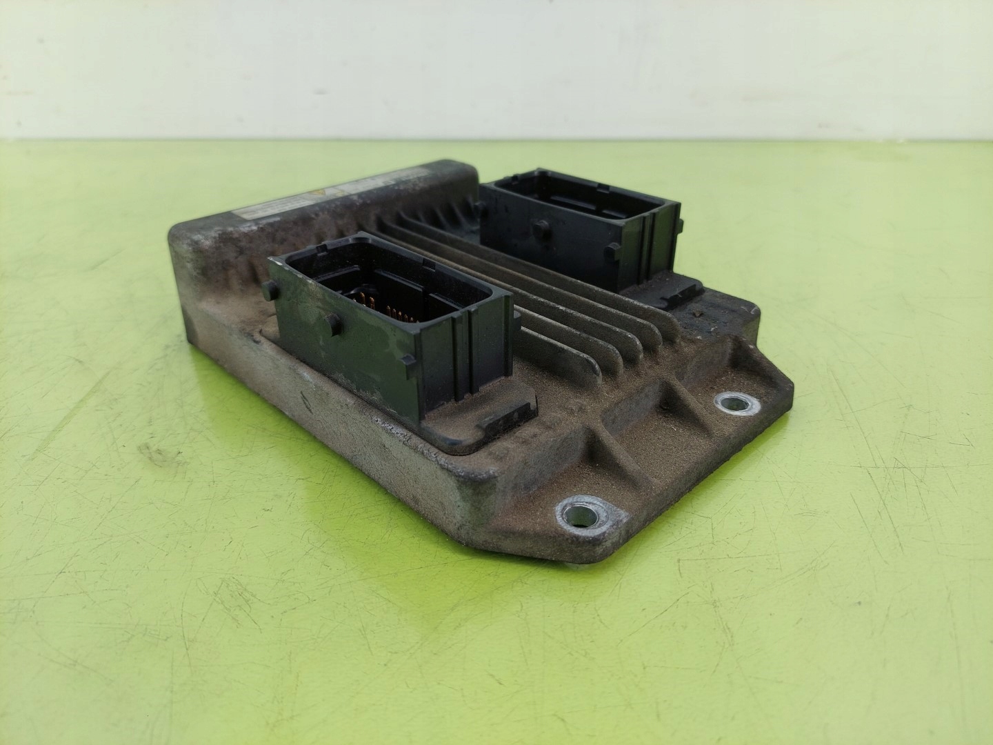 Engine Control Unit Opel Corsa C 1.7 CDTI ISUZU 97300097 897300-0979 image 4