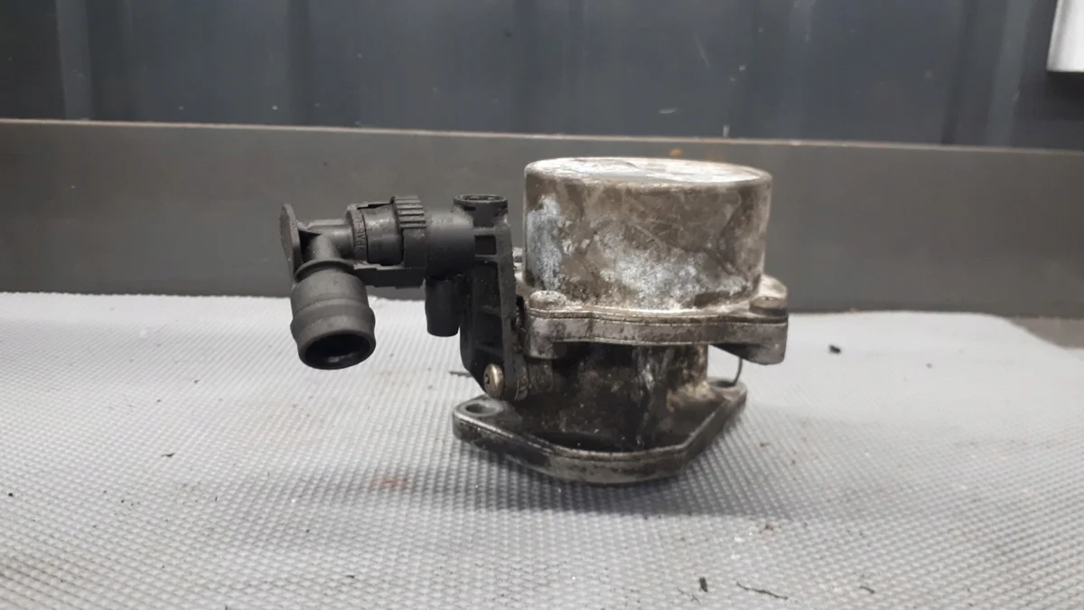 Vacuum Pump Renault Kangoo 2.0 96r OEM 72238912