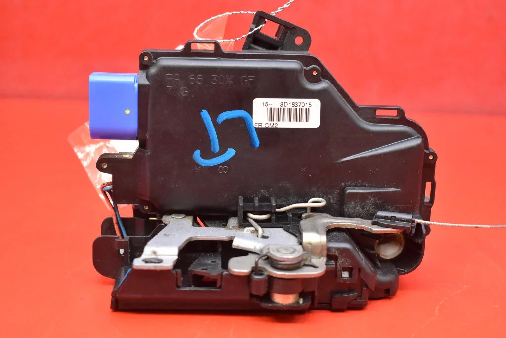 Fechadura Porta Dianteira Esquerda VW Golf 5