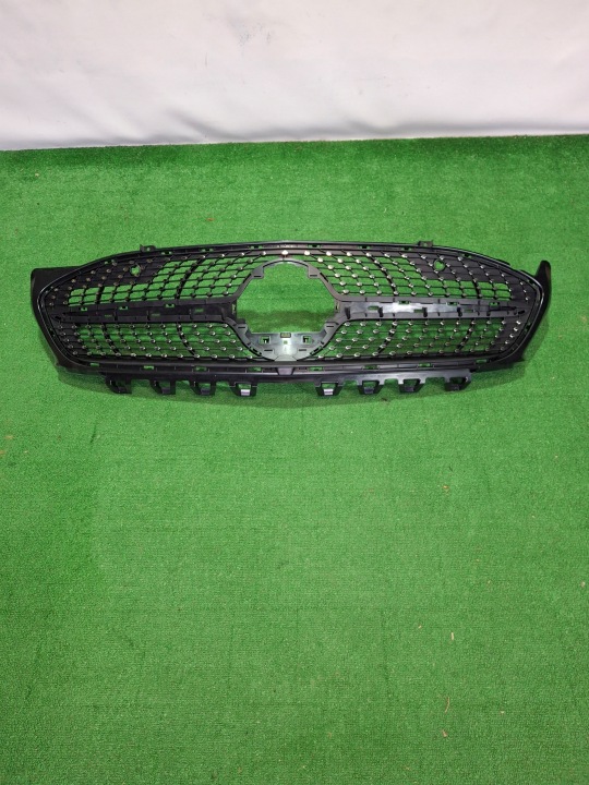 Säleikkö Mercedes CLA W118 118 A1188880000
