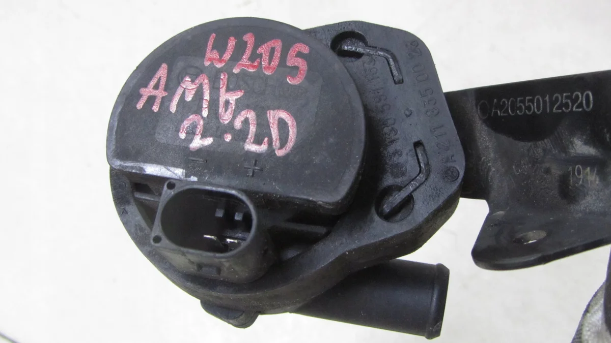 Zusatzwasserpumpe Mercedes-Benz A2118350028 image 3