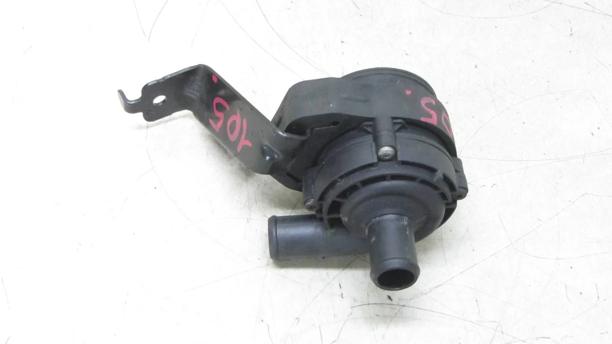 Zusatzwasserpumpe Mercedes-Benz A2118350028 image 4