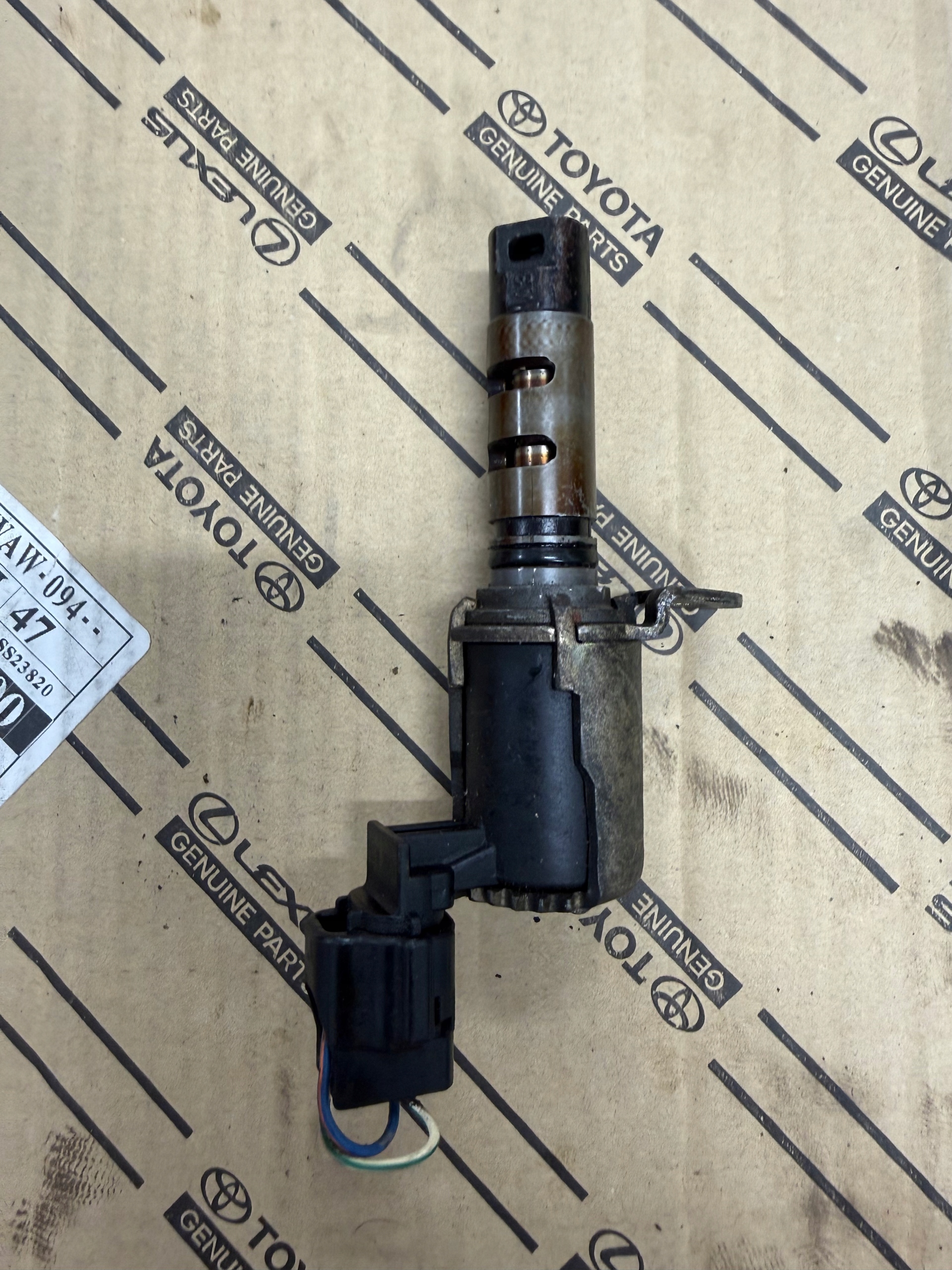 Fasgivare VVTI Toyota 2.0 2.4 Bensin 15330-28020 image 2