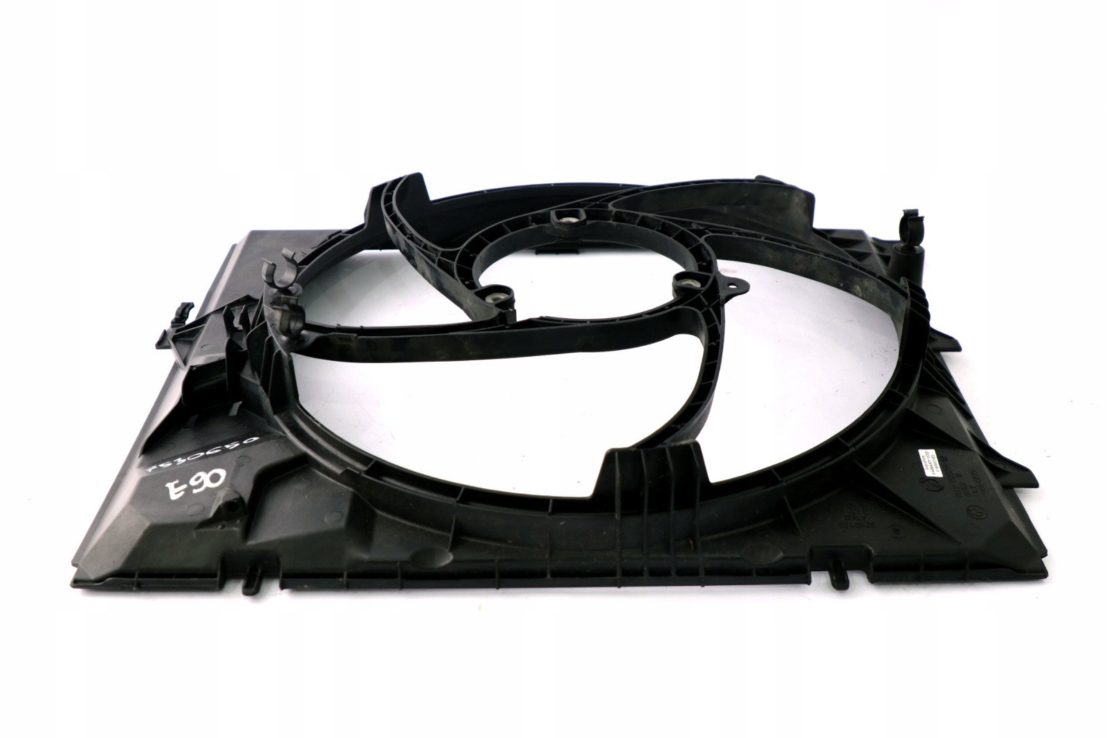 Cache de ventilateur BMW E81 E87 LCI E90 E91 7530650 image 4