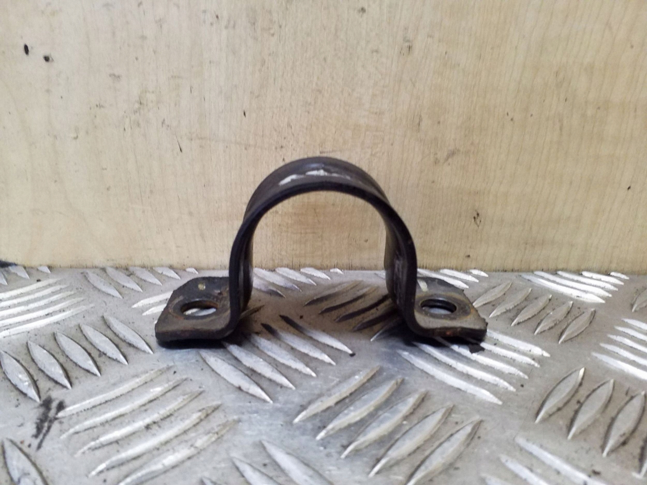 Opel Antara etumainen vakaimen kiristin, OEM VAL72625