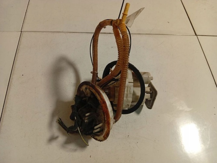 Audi OE 4B0906087BD fuel supply unit