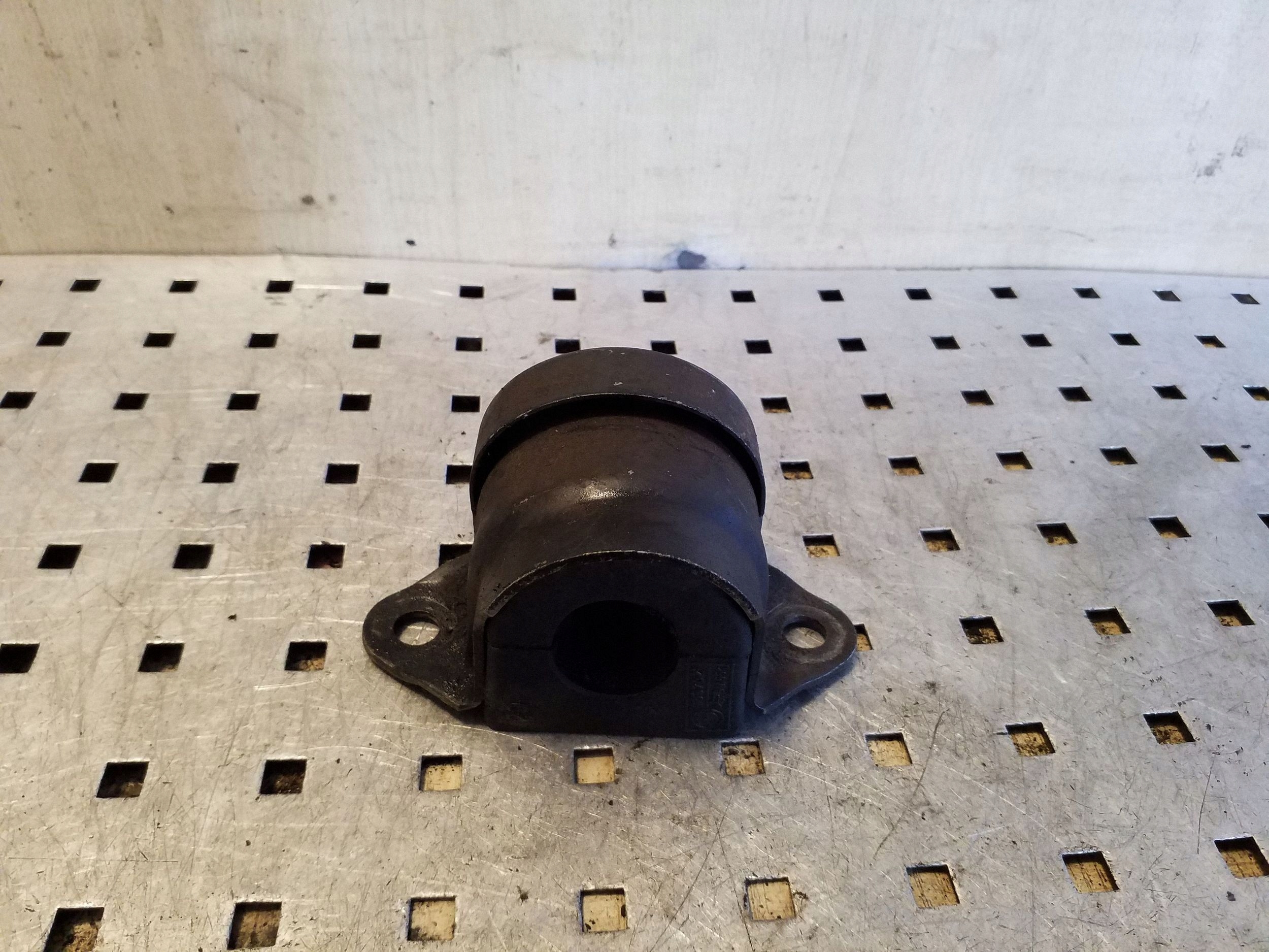 BMW E53 X5 Front Stabilizer Link Bushing 1097021 image 2