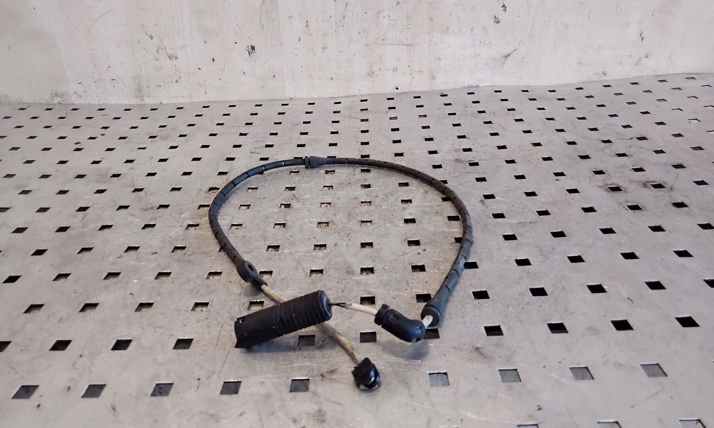 BMW X3 E83 Capteur d'usure plaquettes VAL118321 image 2