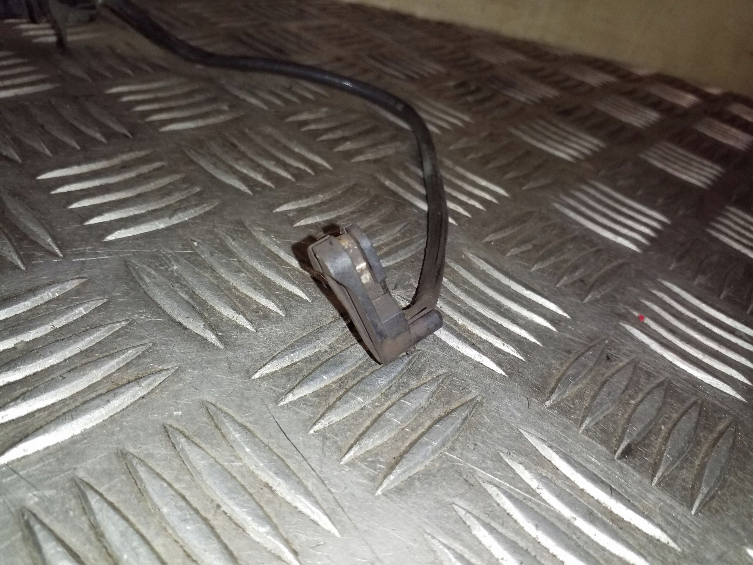 Sensor de Desgaste de Pastilhas Dianteiro Audi Q5 SQ5 8R image 3
