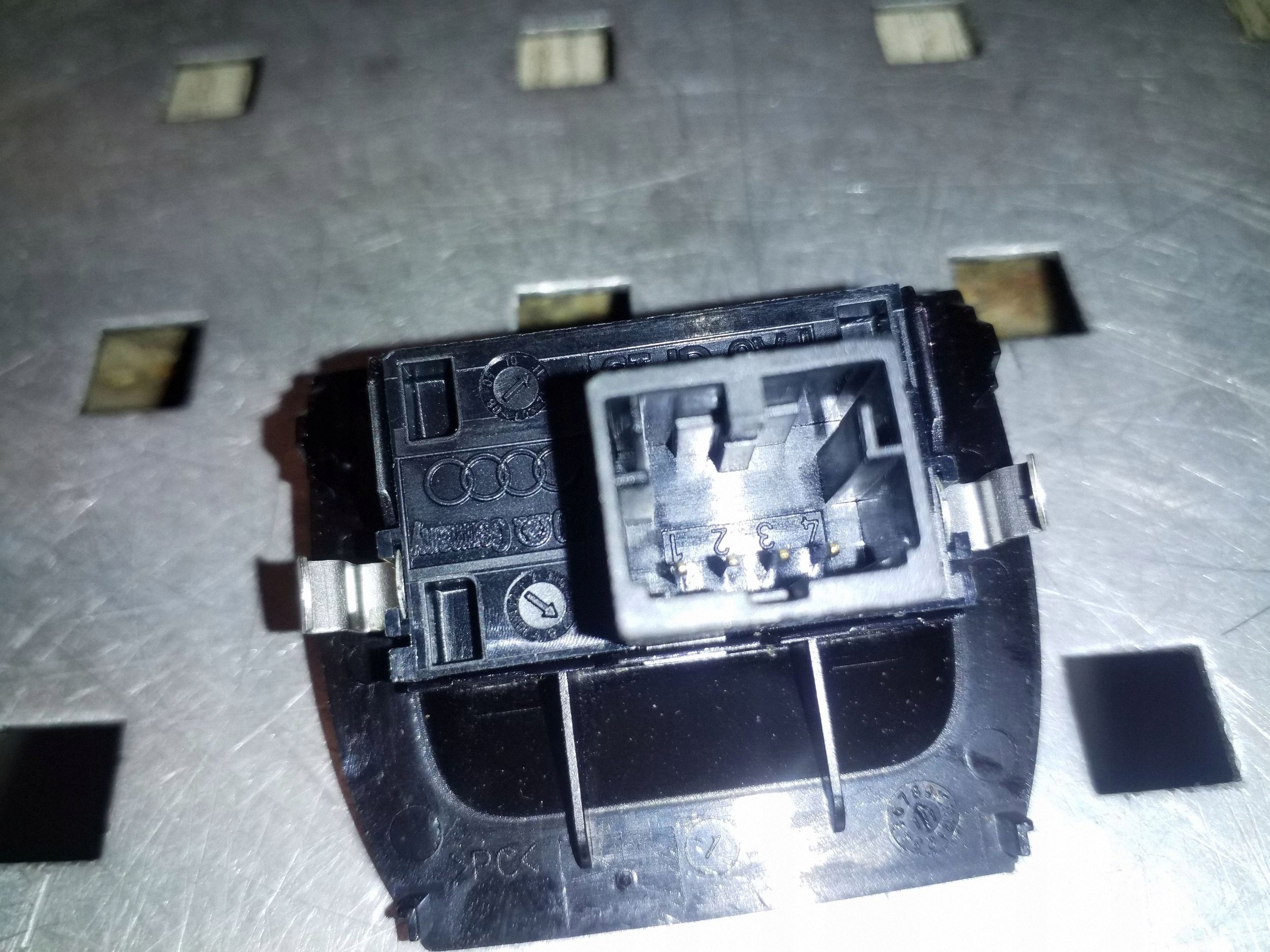 Sensor de sol Audi A8 S8 D4 4H 2015 OEM 4H0907539 image 4