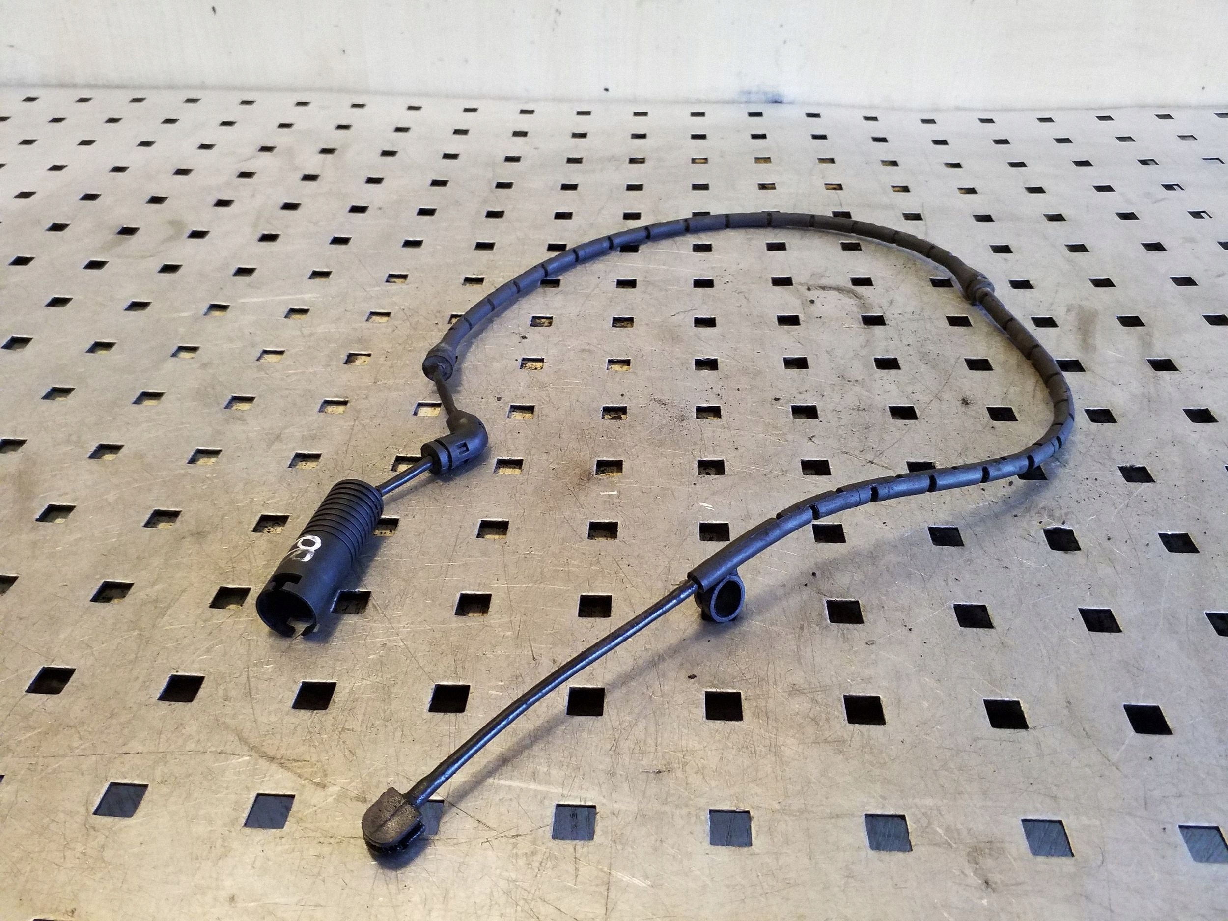 Sensor de desgaste de pastillas BMW X3 E83 image 2