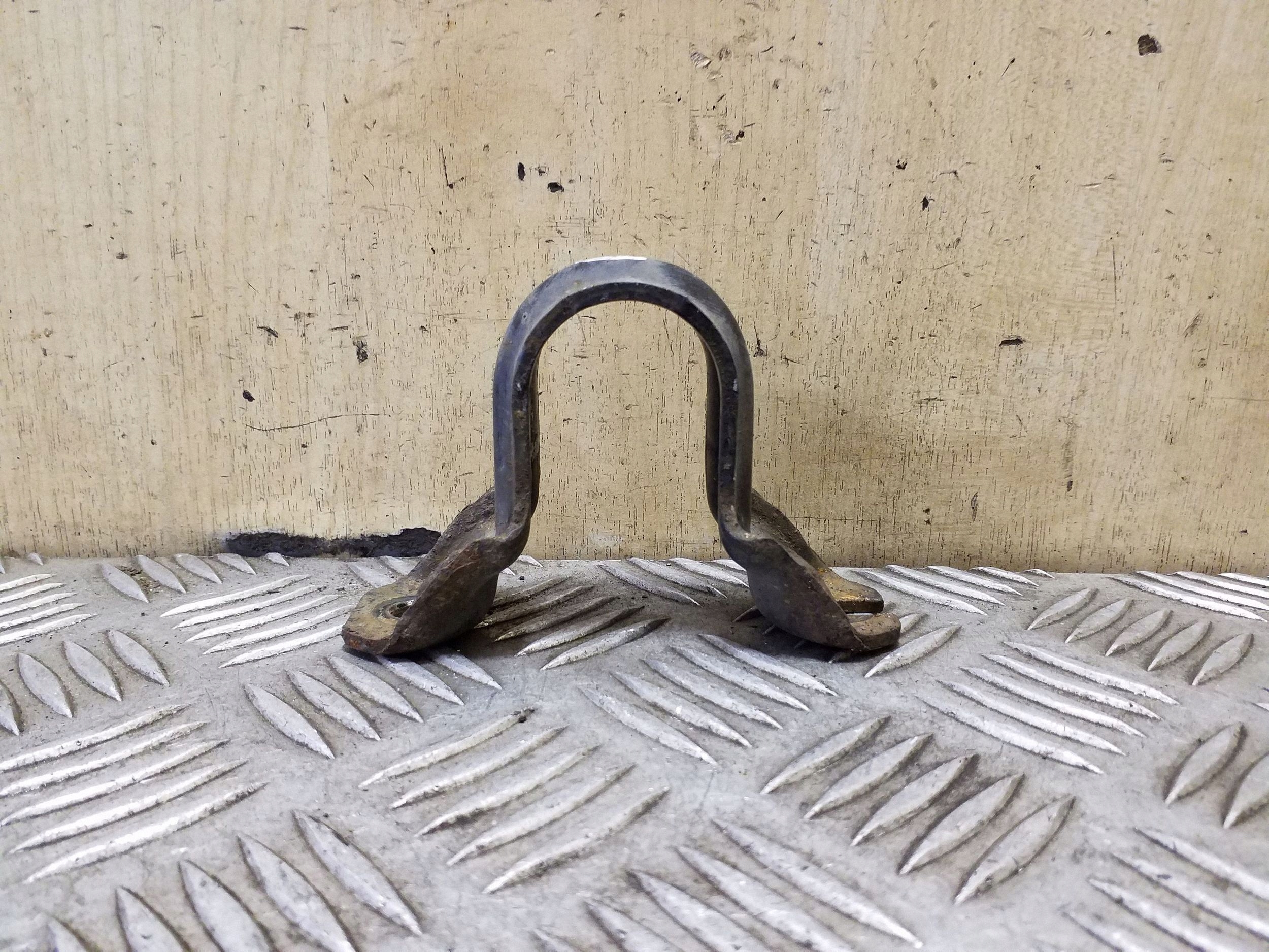 Nissan Qashqai Stabilisatorlager vorne rechts OEM VAL161035 image 6