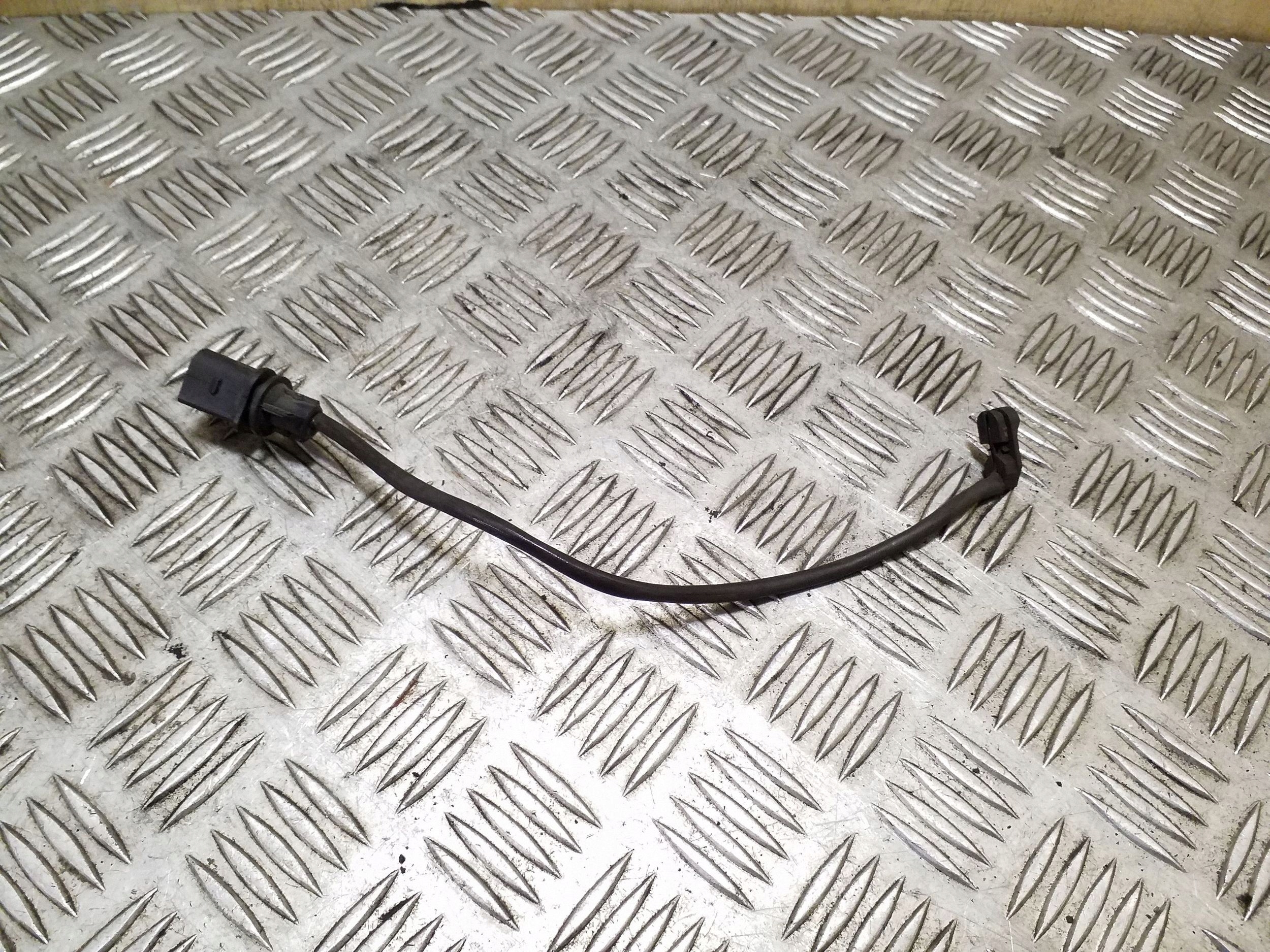 Audi Q5 SQ5 8R Verschleißsensor Bremsbeläge vorne links VAL175309 image 3
