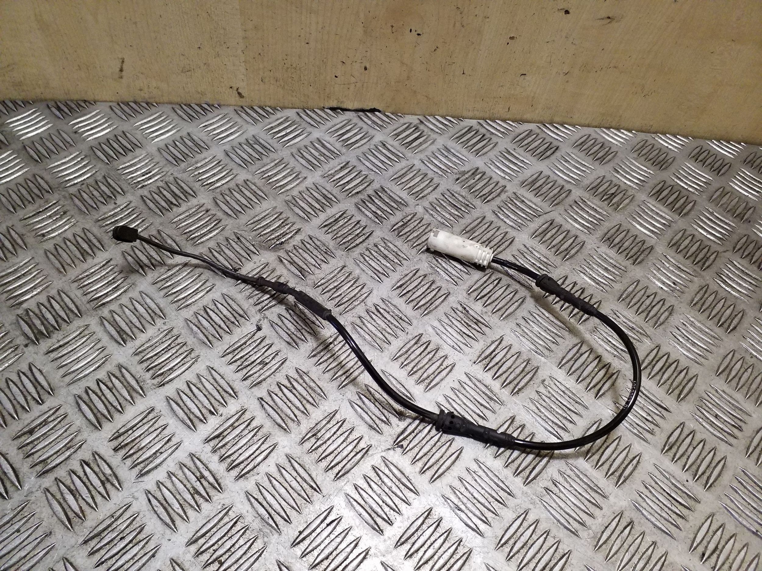 BMW X1 E84 Voor Remblokslijtage Sensor Links OEM VAL178312 image 3