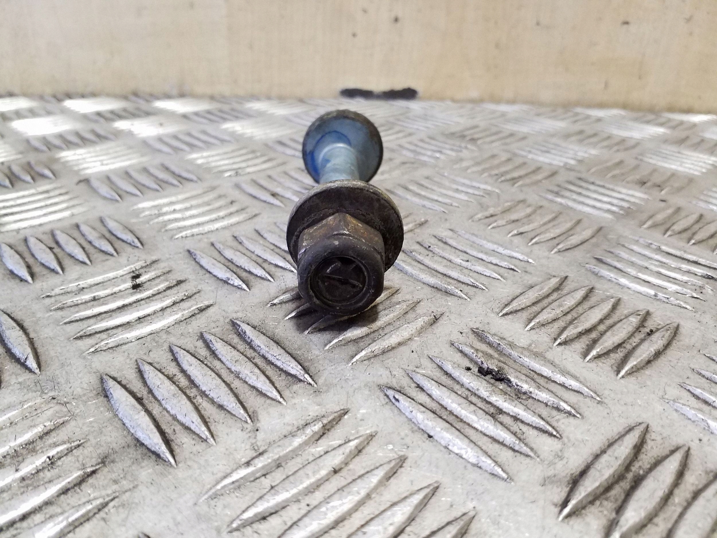 Jaguar XF X250 Front Suspension Eccentric Bolt OEM VAL193839
