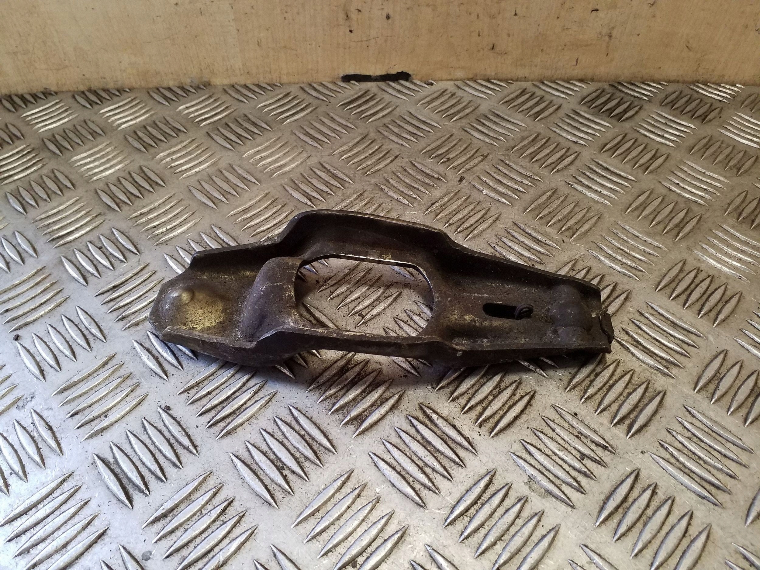 Audi OE 012141719B Levier de débrayage, embrayage image 3