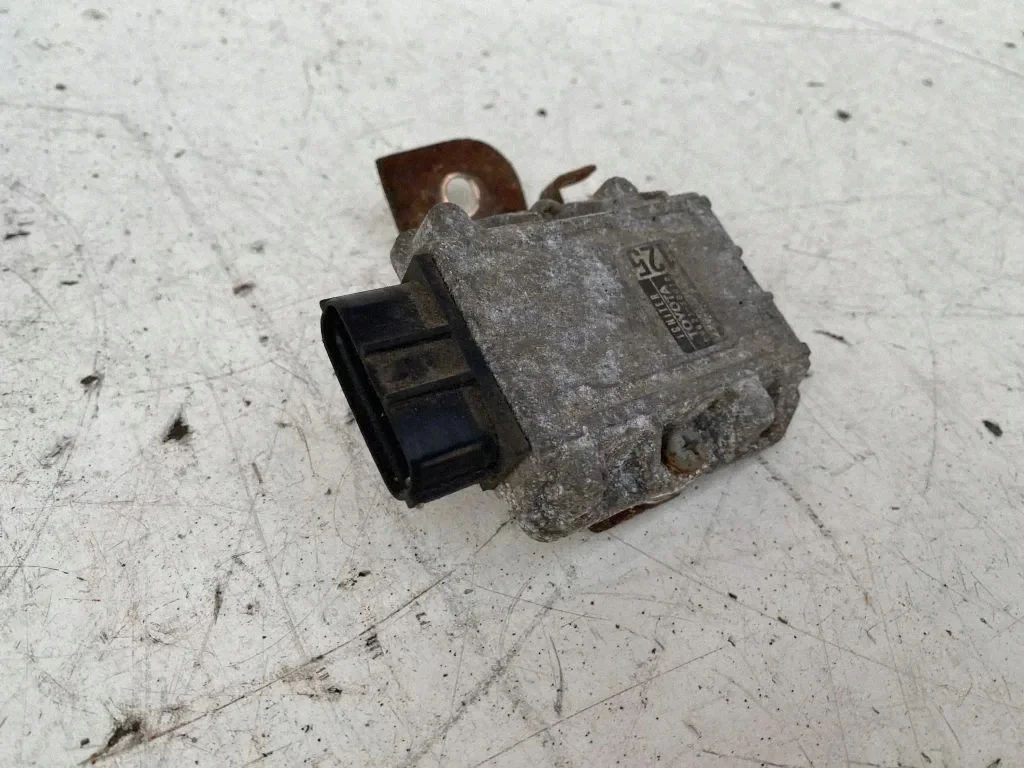 Module d'allumage Toyota Carina E 8962130010 image 2