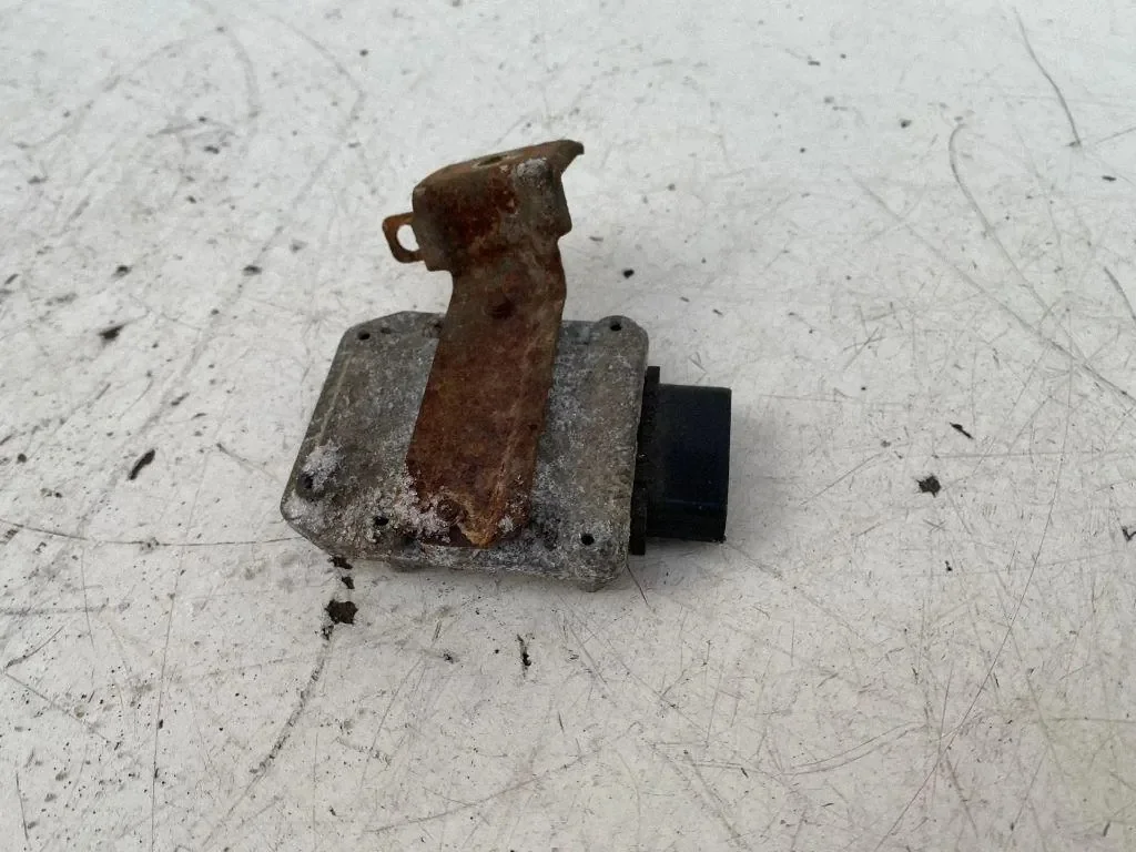 Module d'allumage Toyota Carina E 8962130010 image 3