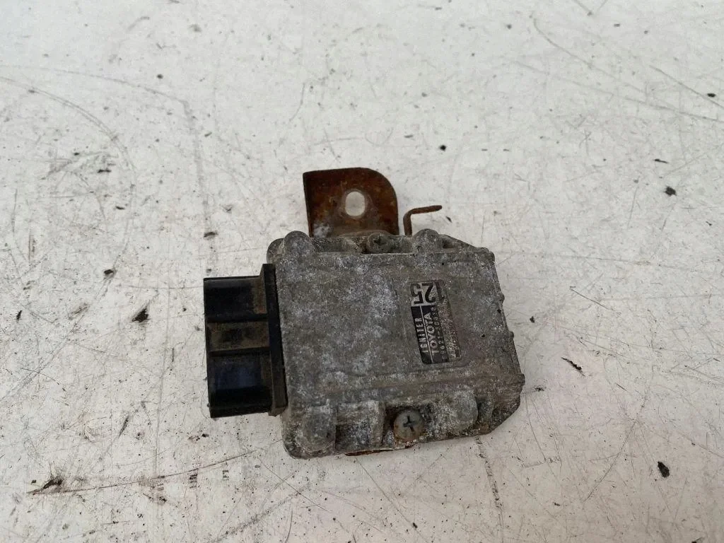 Module d'allumage Toyota Carina E 8962130010 image 9