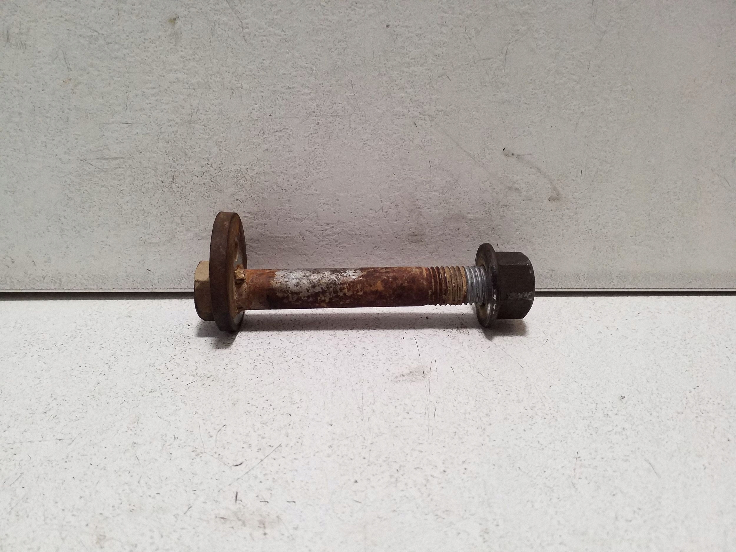 Vis excentrique suspension avant Dodge Nitro VAL274215 image 2