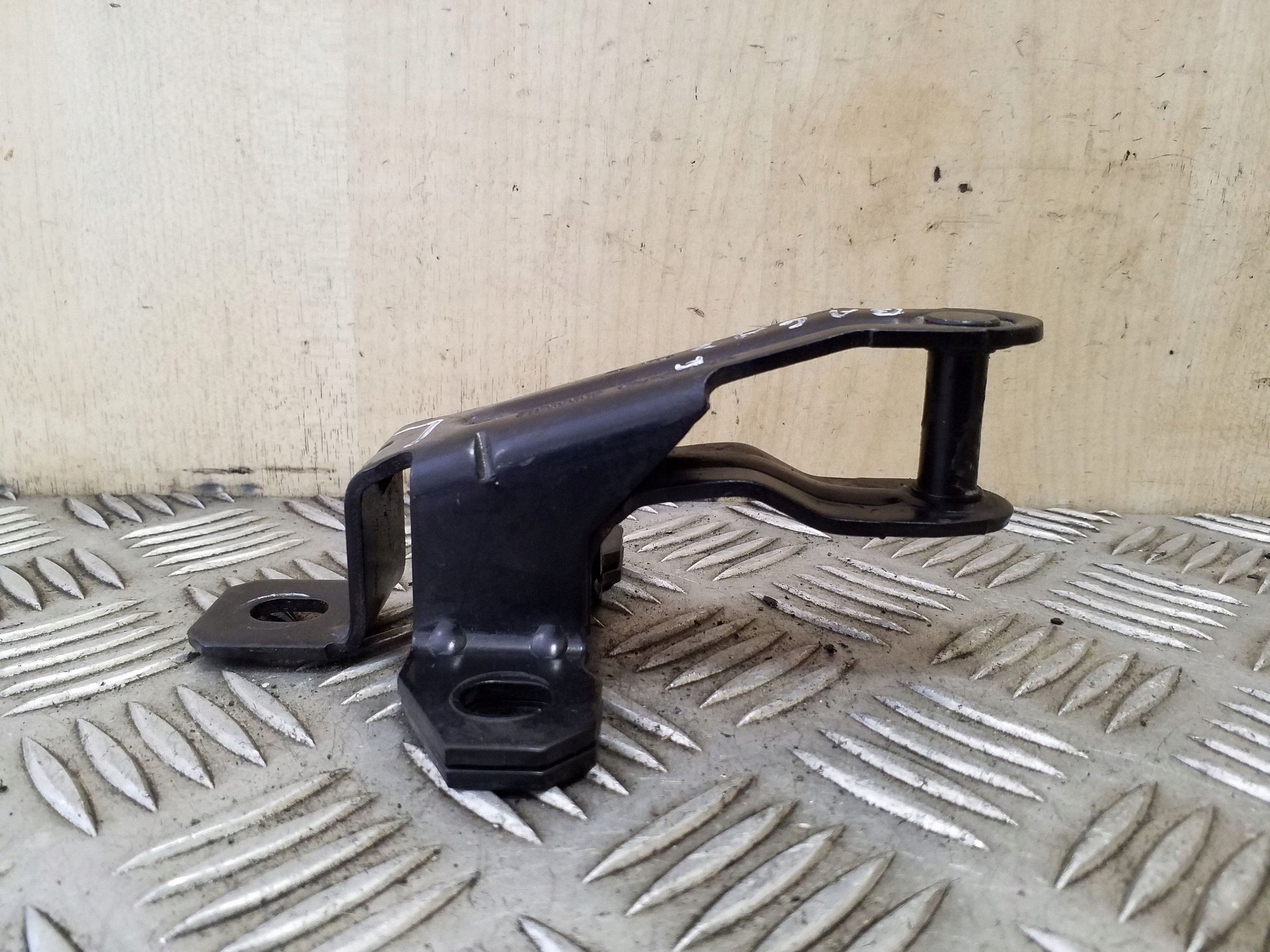 2014 Volvo XC90 Tailgate Latch 30636912 Used image 3