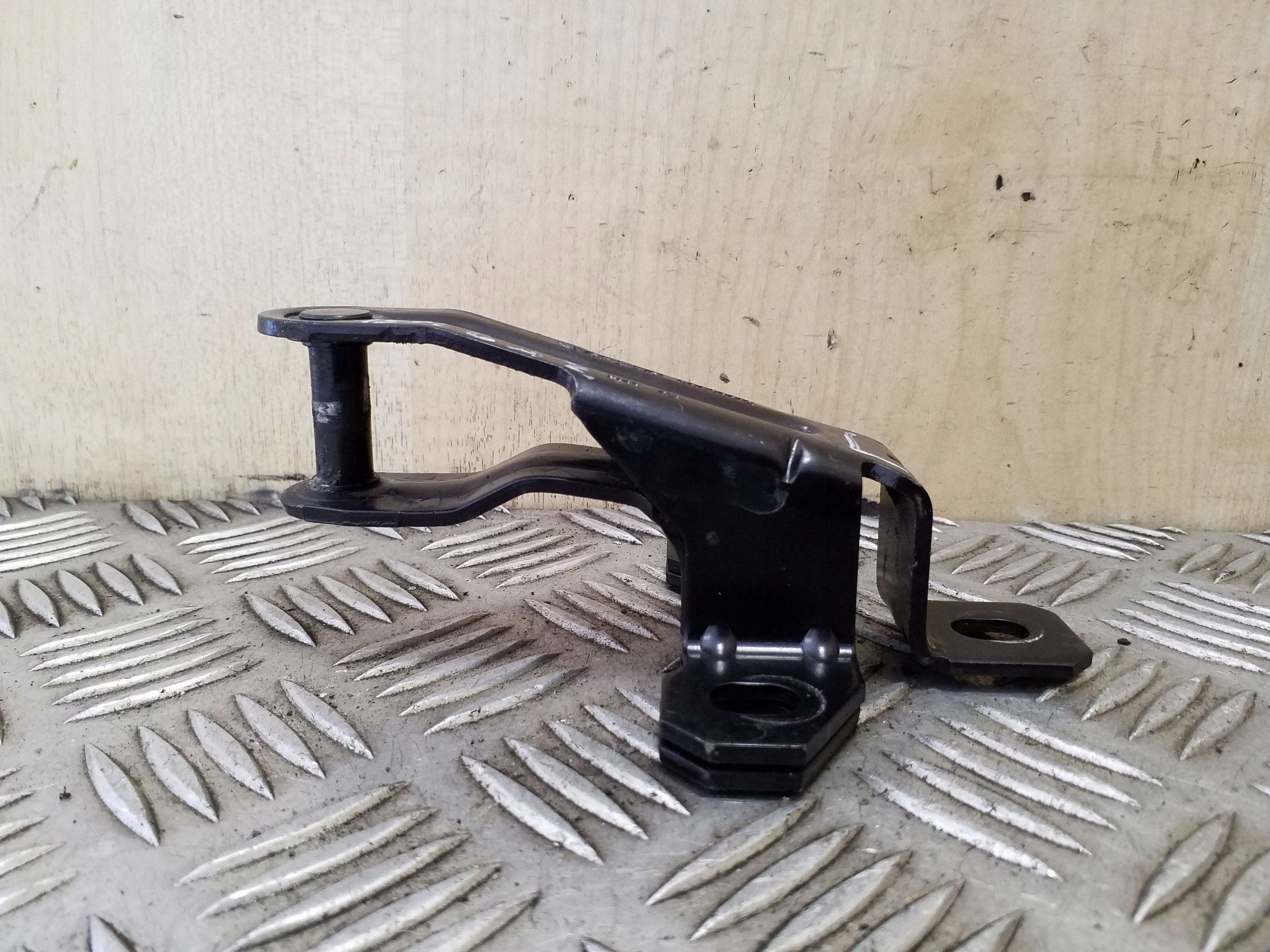 2014 Volvo XC90 Tailgate Latch 30636912 Used image 5